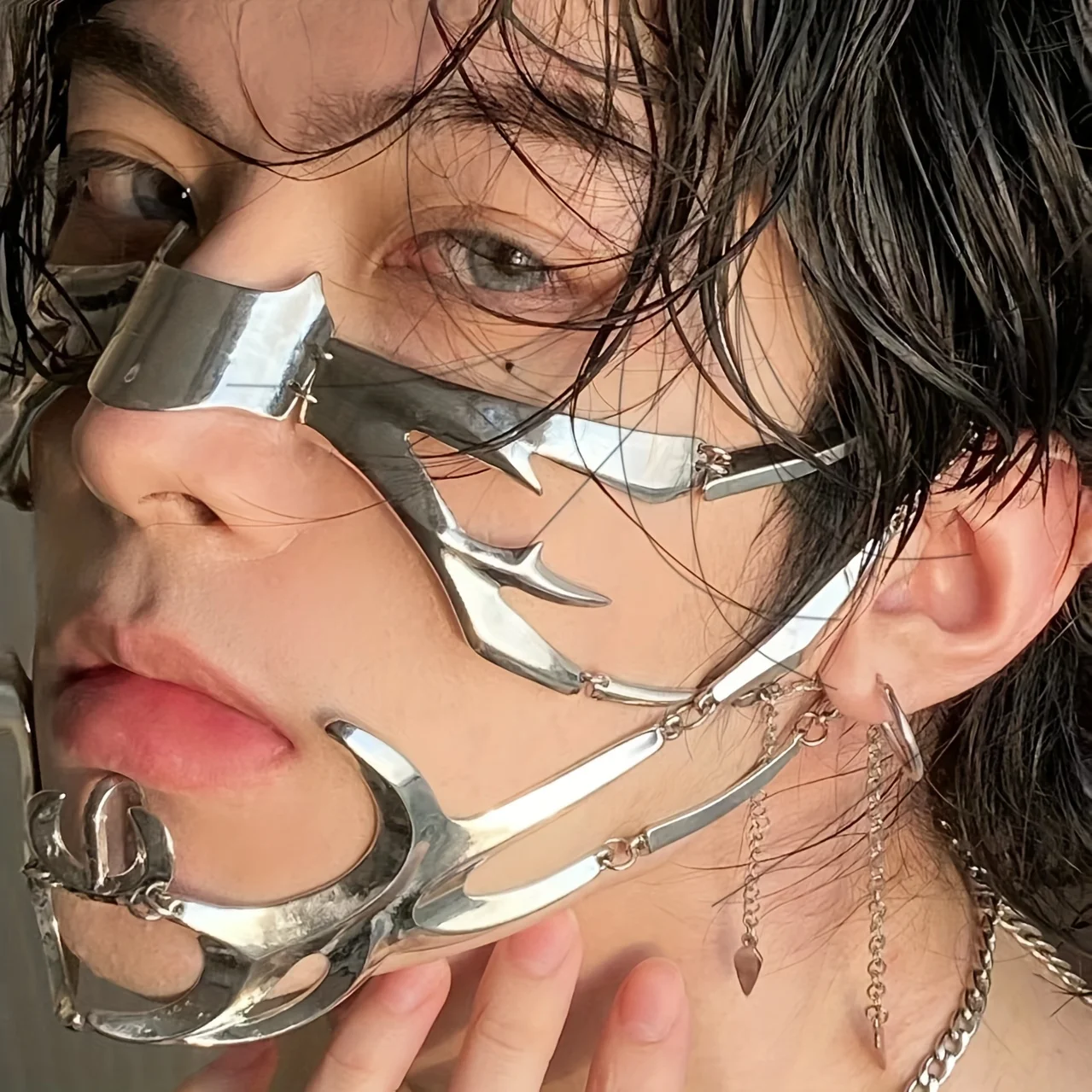 Металлическая Маска С Нишевым Дизайном. Механическое Ощущение. Специальная