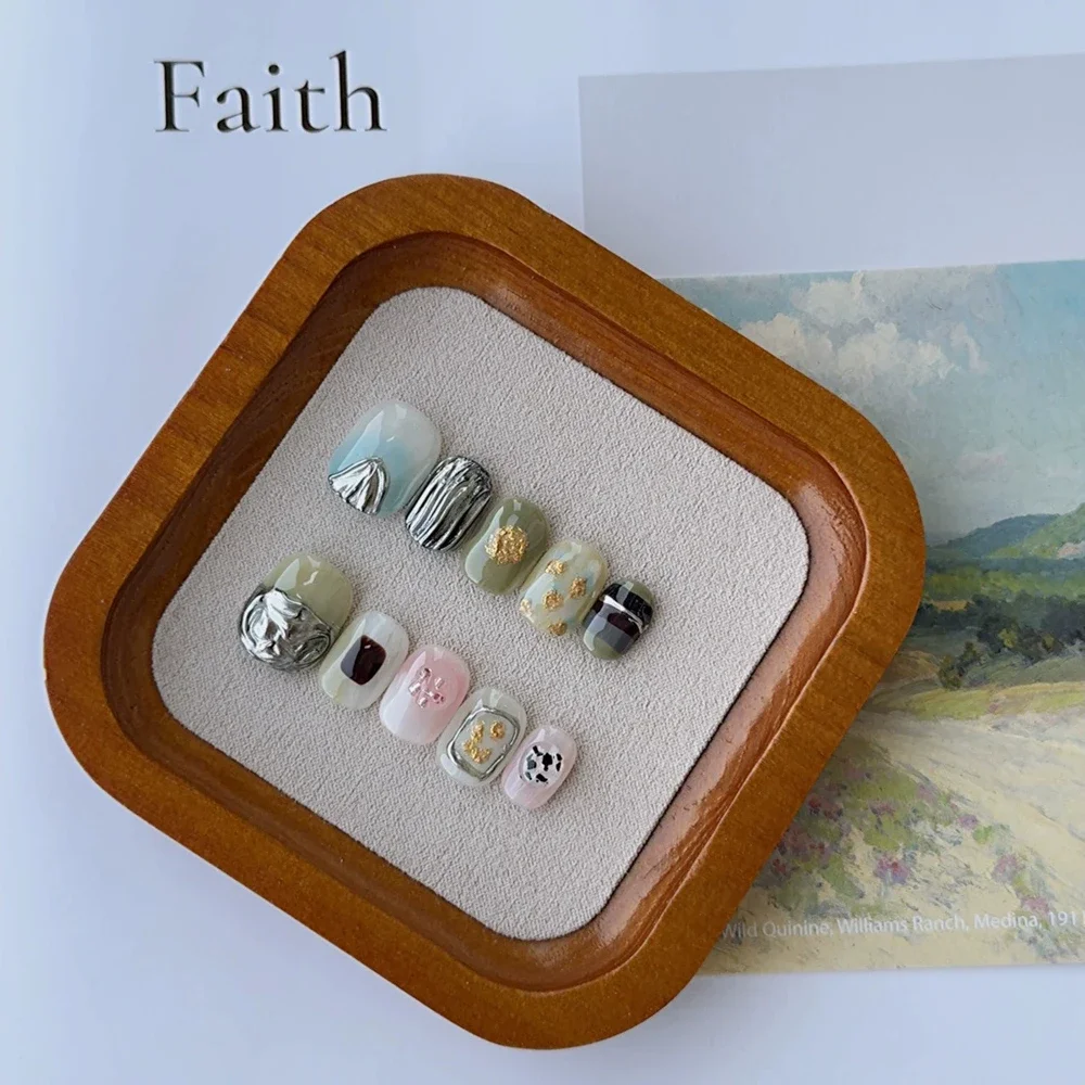 

MINISO Квадратные накладные ногти с цветами и бантами