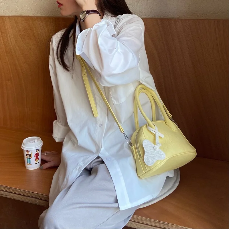 

2023 Summer New Small Litchi Shell Bag Ins Designer Messenger Bag Shoulder Bag for Women 2023 Designer Luxury