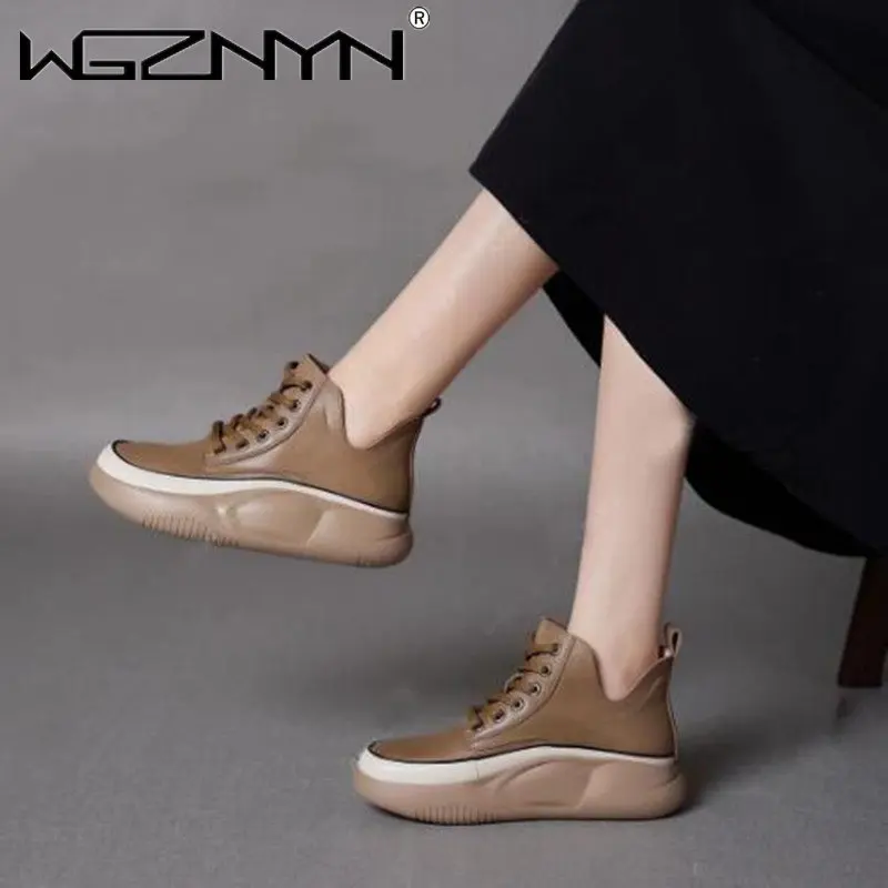 

Женские кроссовки из ПУ кожи, на толстой подошве