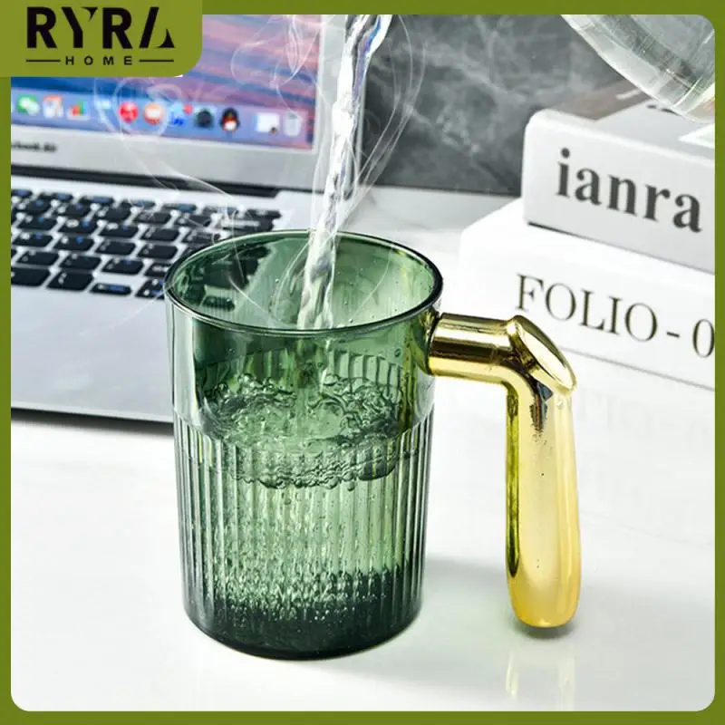 

Pet Mouthwash Cup Exquisite Couples Washing Cup Gold Plated Handle Light Luxury Toothbrush Tooth Cup Bathroom Tumblers 1pcs