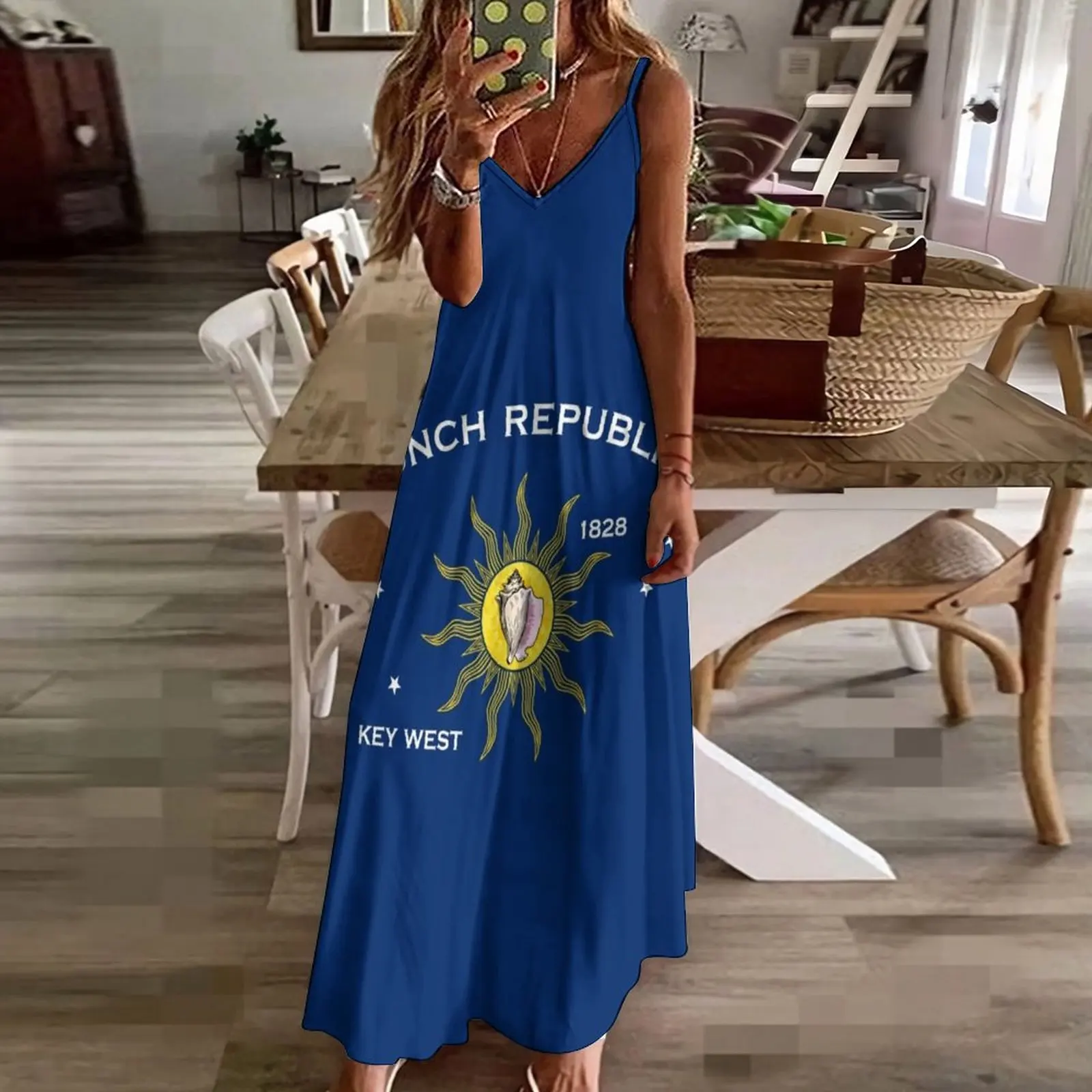 Женское длинное платье без рукавов летнее с флагом раковины Республики ключ