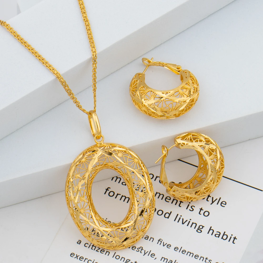 

Dubai Necklace Hoop Earrings Oval Cutout Design Jewlery Set for Women African Fashion Gold Color Jewelry Set for Girls Gifts