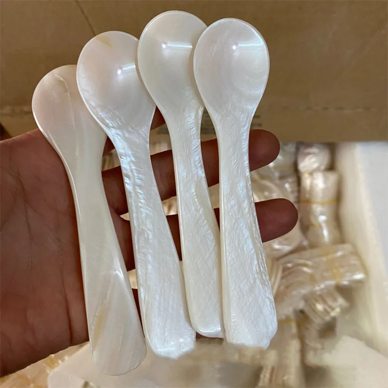 

Ложка из ракушек