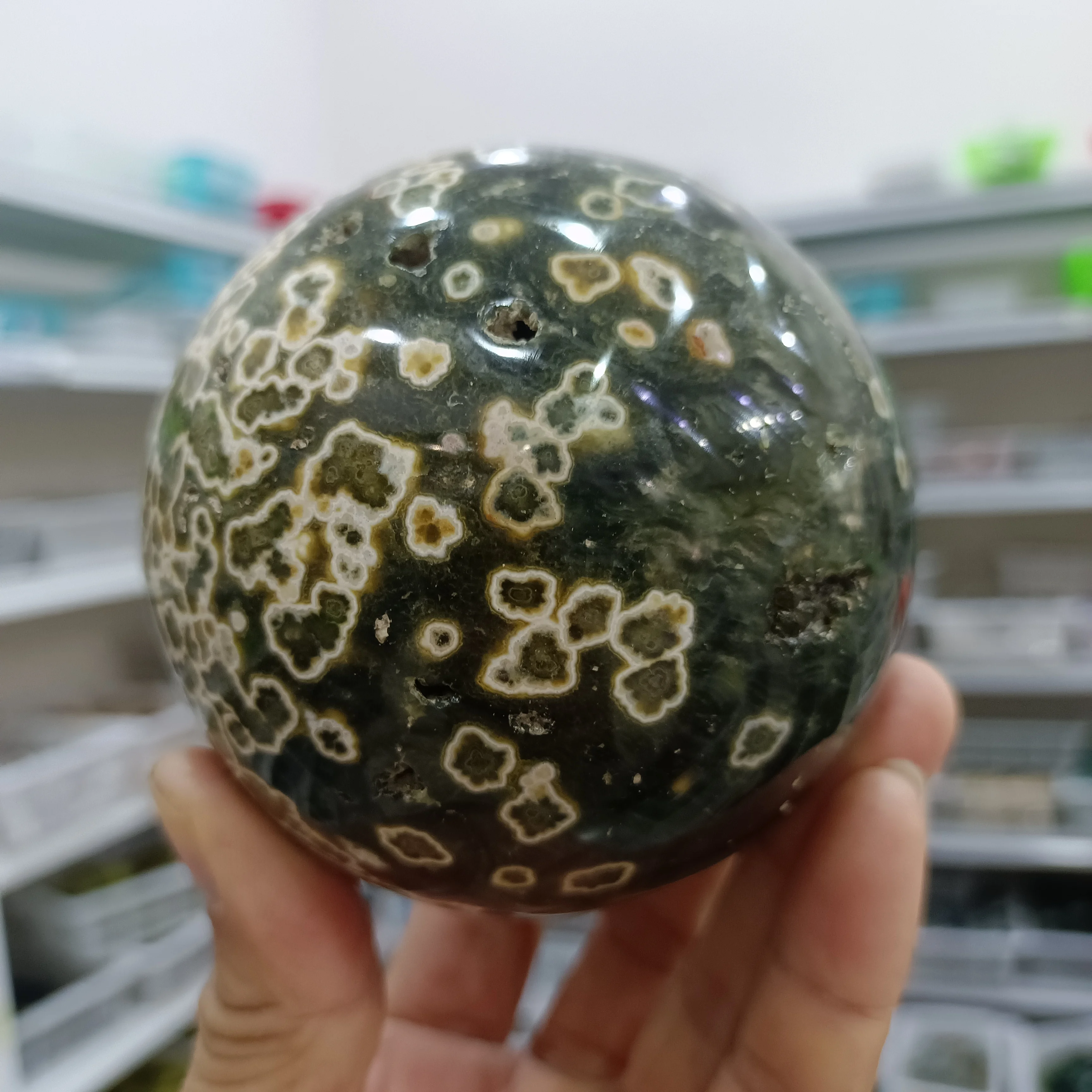 

Magical Ocean Jasper Ball, Quartz Crystal Mineral Reiki Healing Stone, Home Office Degaussing Decoration Aquarium