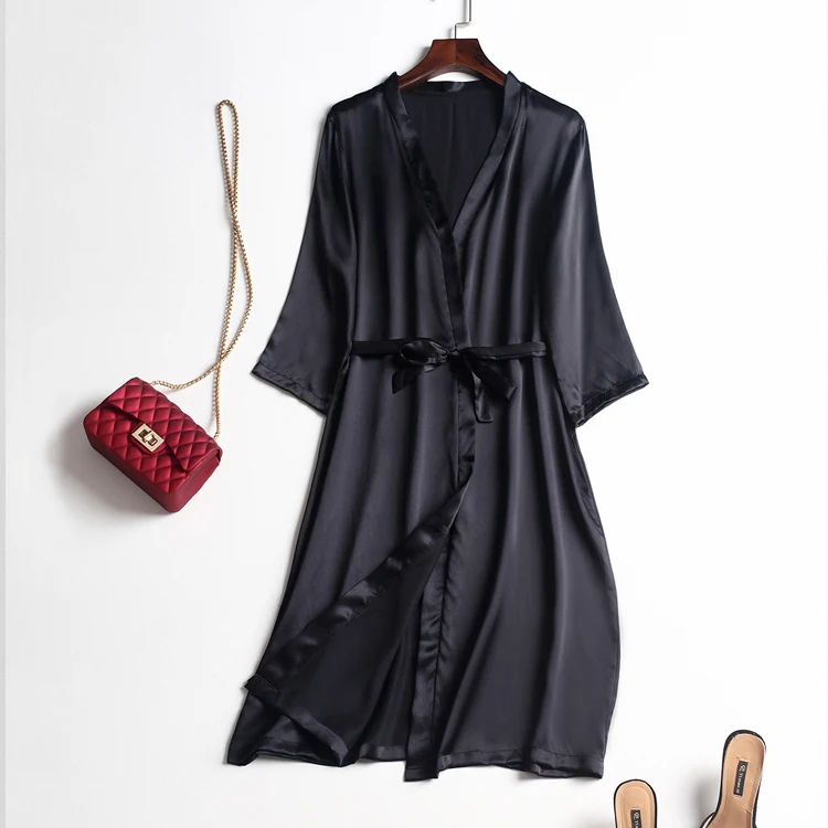 Black And White Mulberry Silk Silk Long Women's Pajamas Spring And Summer Bathrobe Five Sleeve Nightgown Silky Sexy Home Wear