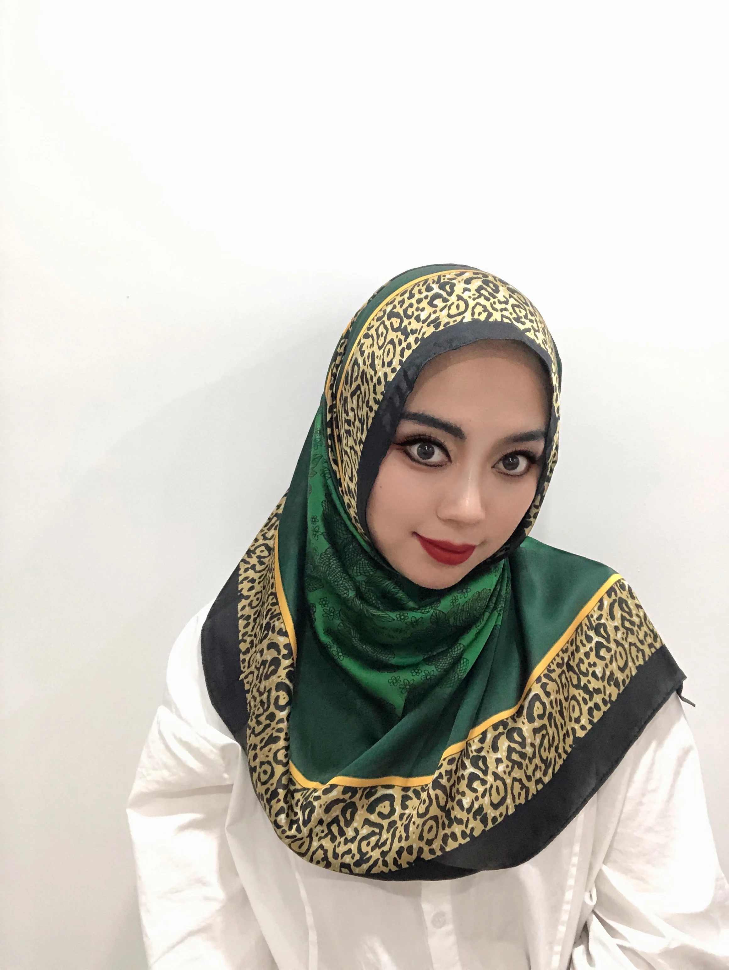 

Gorgeous Banquet Leopard Print Hijab Print Hijab Abaya Hijabs For Woman Abayas Women Silk Scarf Muslim Hijab Head Instant Hijab