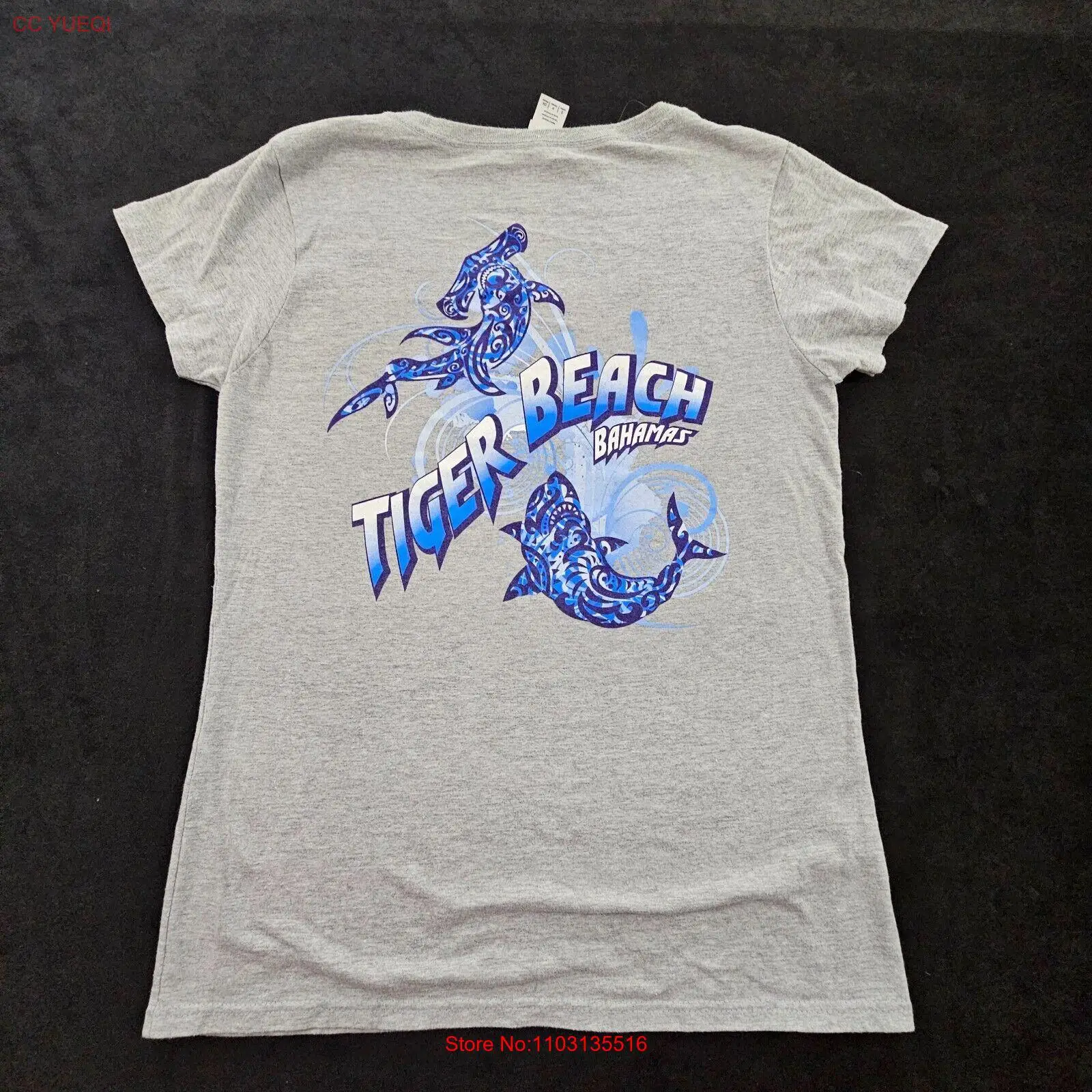 Dolphin Dream Tiger Beach Bahamas Серая женская футболка с коротким рукавом S