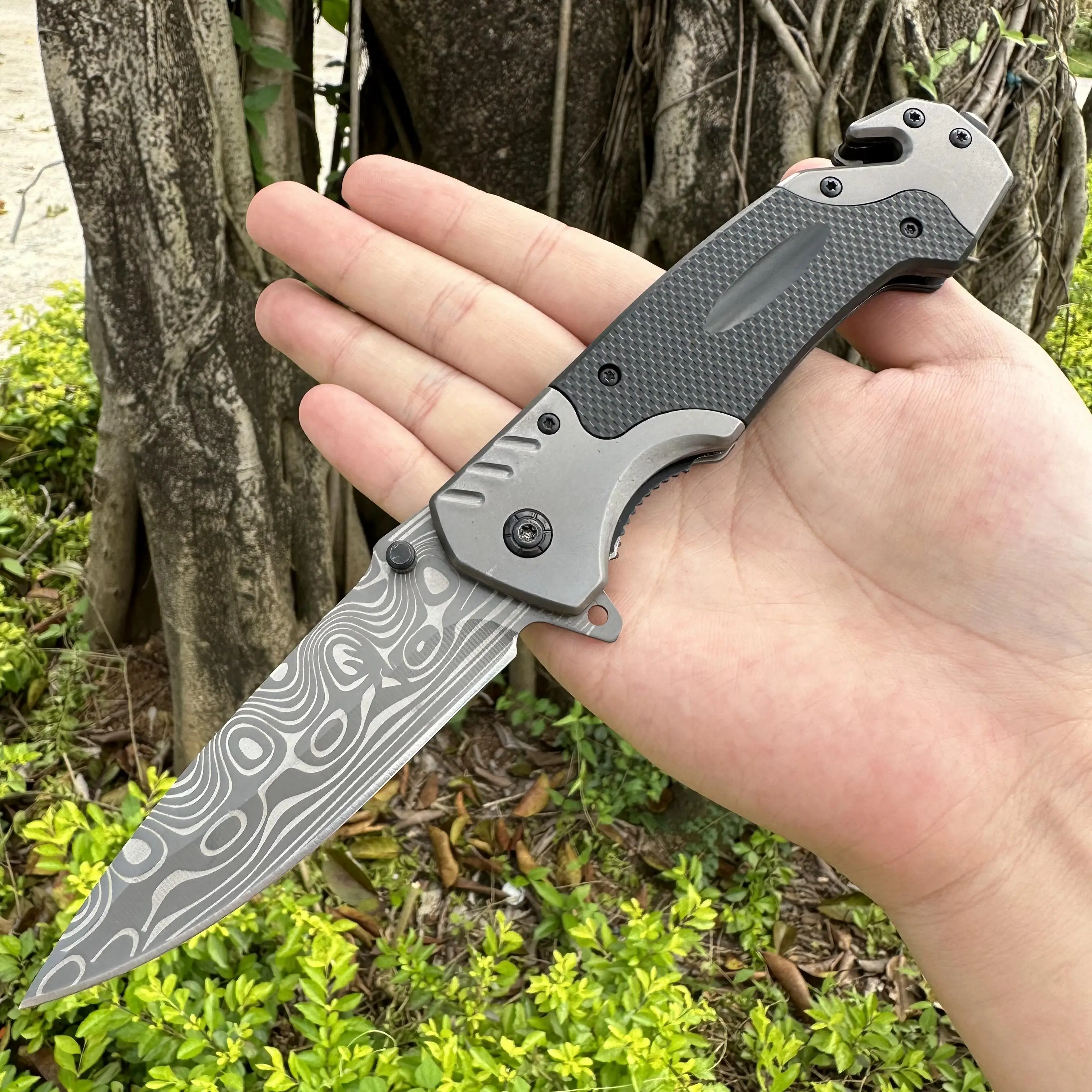 

Topwell Smooth Quick Opening EDC Pocket Knife Sharp 5cr15mov Blade With Damascus Coating Comfortable Handle Outdoor/Self-rescue