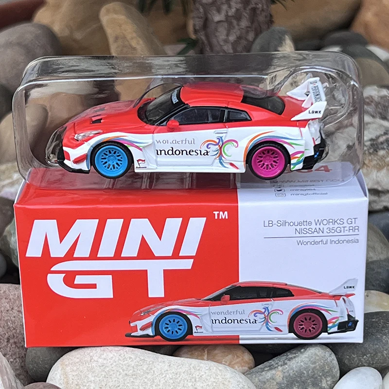 

MINI GT 1:64 Nissan GTR R35 Ver.1 Indonesian Version Alloy Diecast Car Model