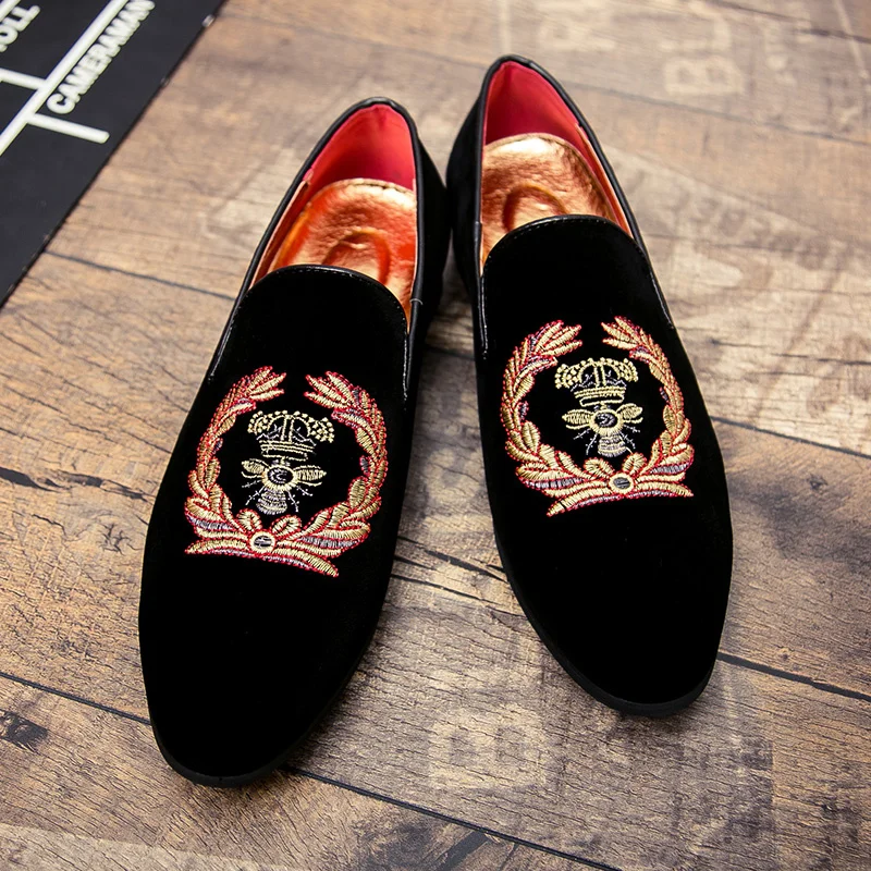 

Man Party Driving Flats EU size 38-45 Men's Fashion Suede Leather Embroidery Loafers Mens Casual Printed Moccasins Oxfords Shoes