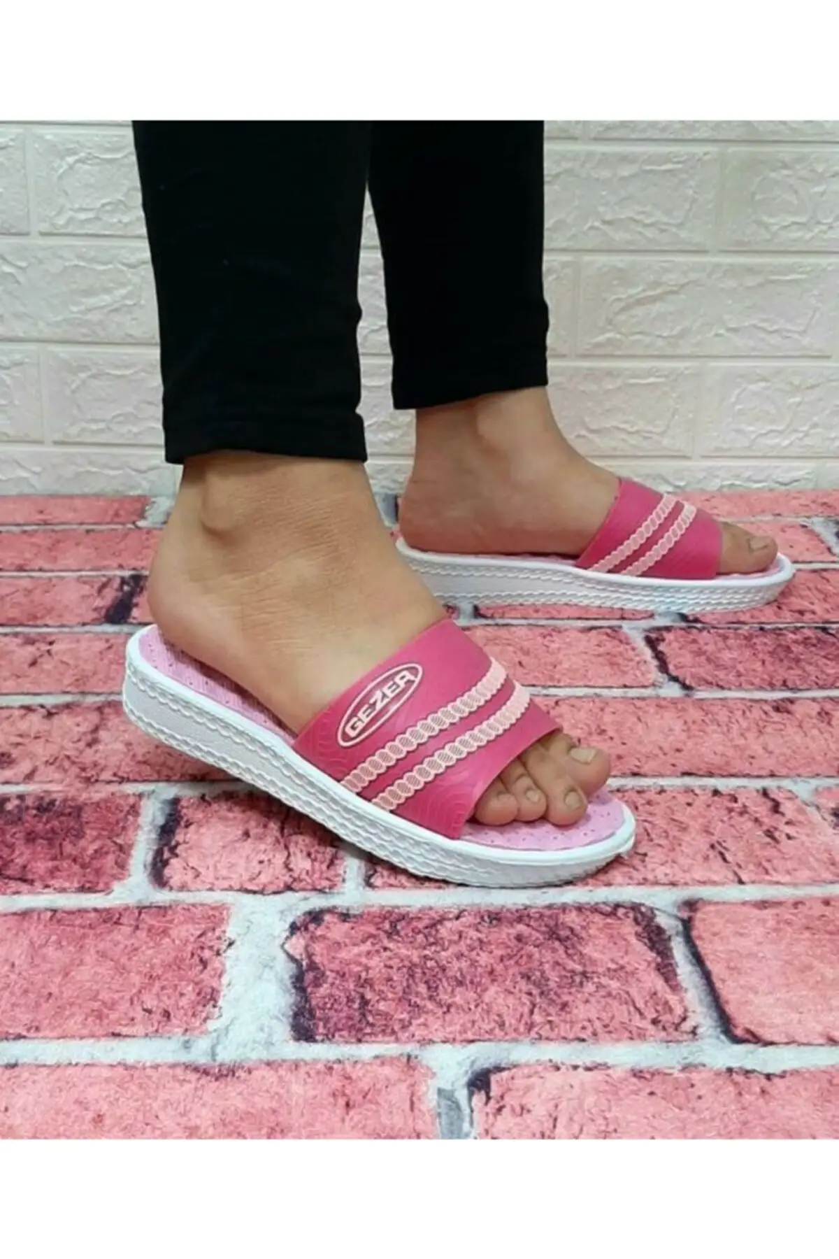 

Women's Fashion Comfort Slippers Sandals Sole Massage