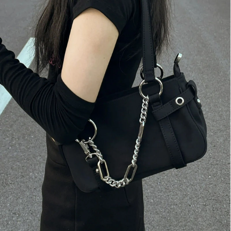 

2023 Niche New Cool Girl Spicy Bag Chain Biker Armpit Bag Senior Sense Shoulder Handbag Bag