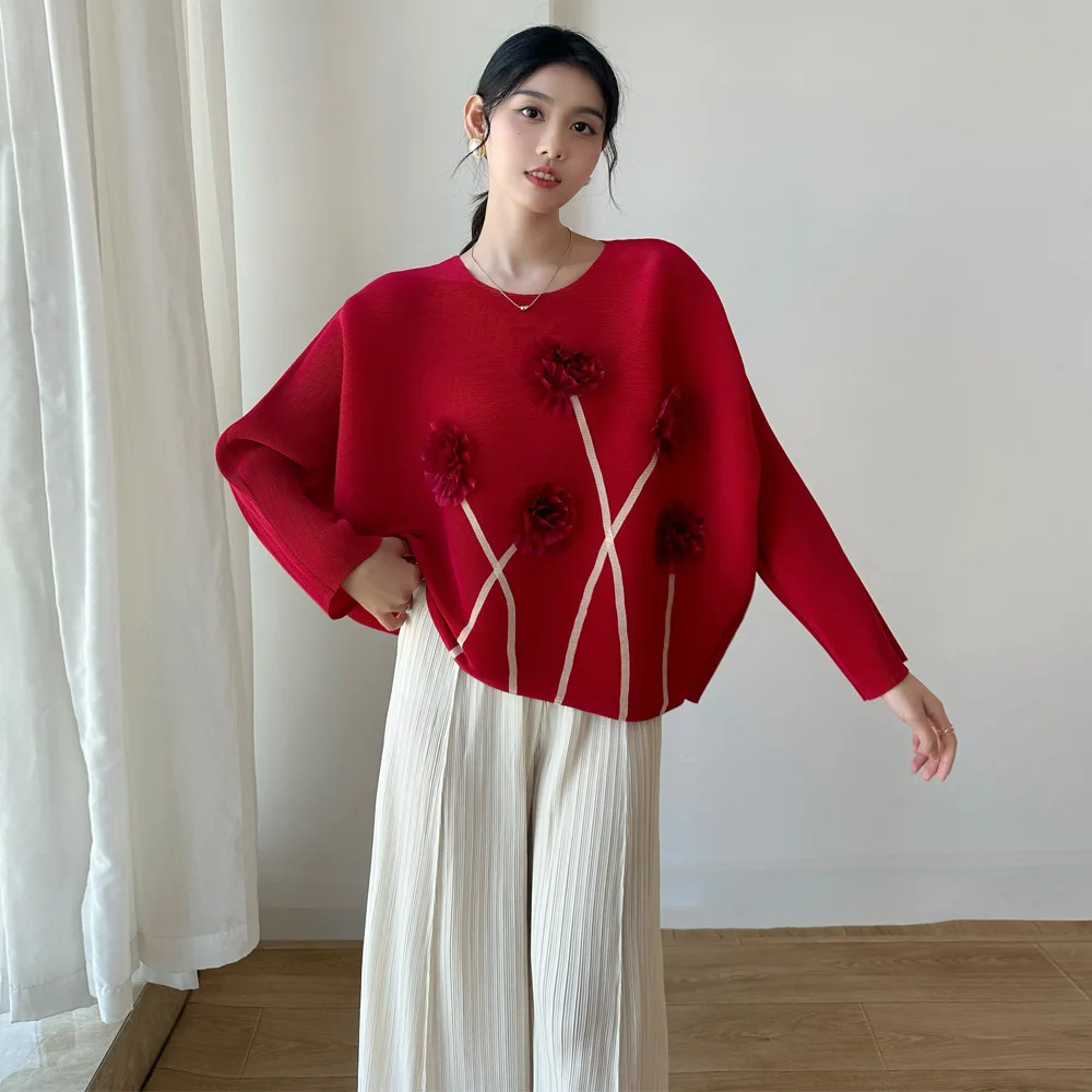 Фото Miyake однотонная плиссированная футболка с круглым вырезом и трехмерным цветочным дизайном, весна 2022, новые универсальные топы с длинными рукавами «летучая мышь» №2