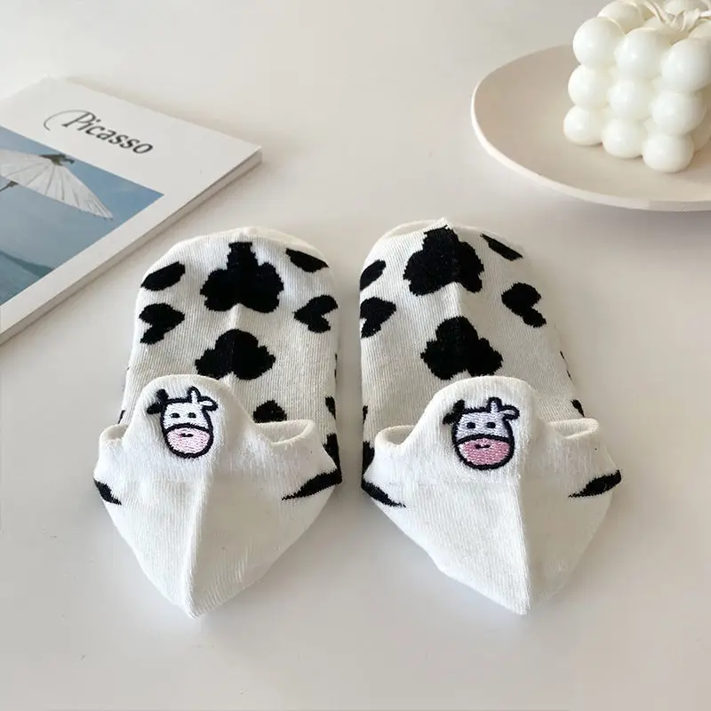 Black and white embroidery socks female ins tide socks shallow mouth summer cartoon cow cute striped boat socks