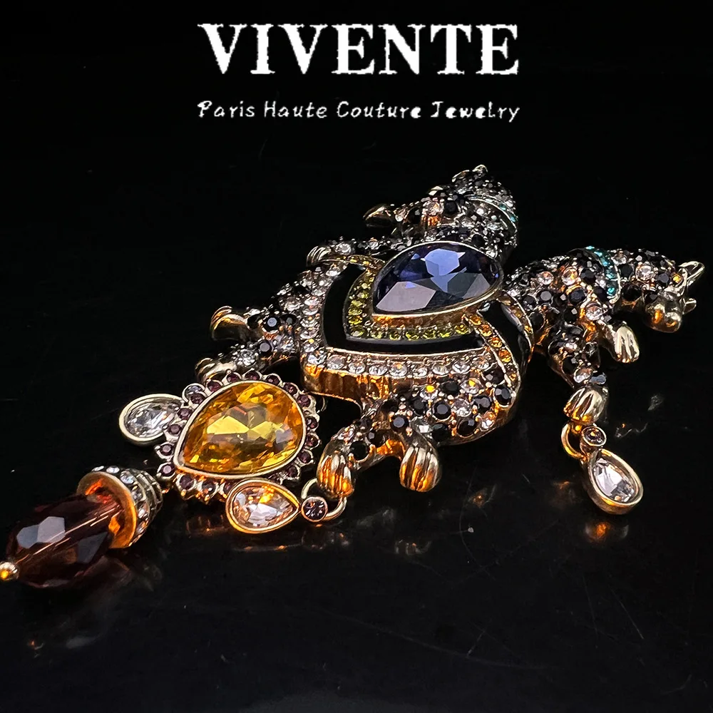 Винтажная брошь в виде леопарда