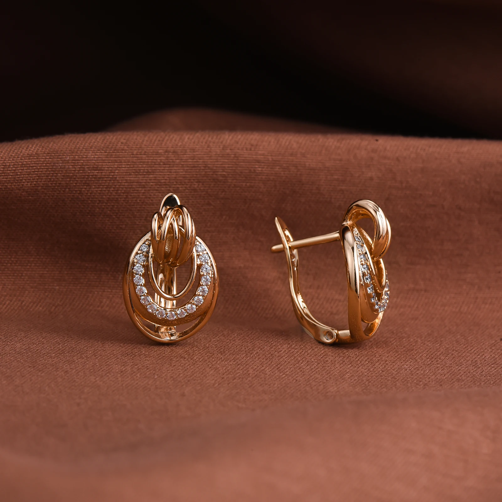 

Hanreshe Vintage Geometric Gold Metal Earrings For Women Punk Diamond Dangle Drop Earrings 2022 Trend Earrings Jewelry Gift