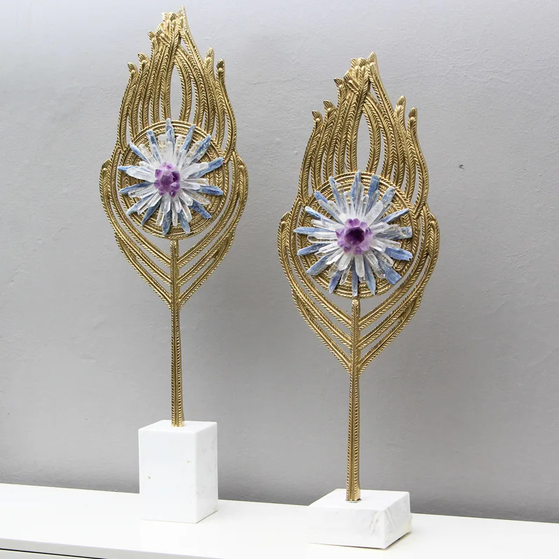 

Металлическое Латунное украшение в виде пера павлина, Хрустальная скульптура, золотые полые ремесла, декоративные фигурки, аксессуары для ...