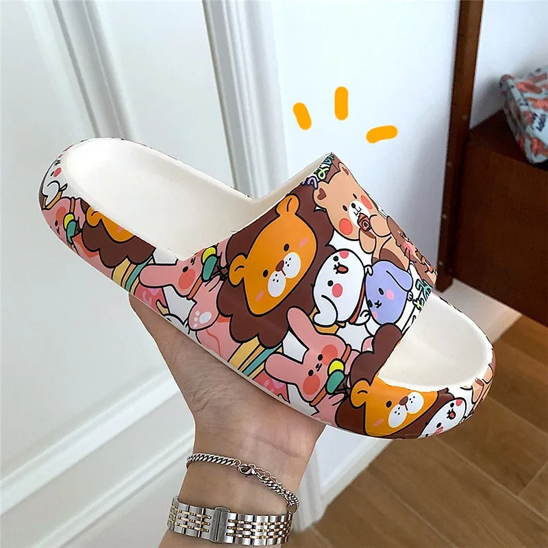2023 New Cute Anime Pattern Women Slides Outdoor Beach Non-slip Woman Slippers Bathroom Couple Sandals Summer platform Shoes