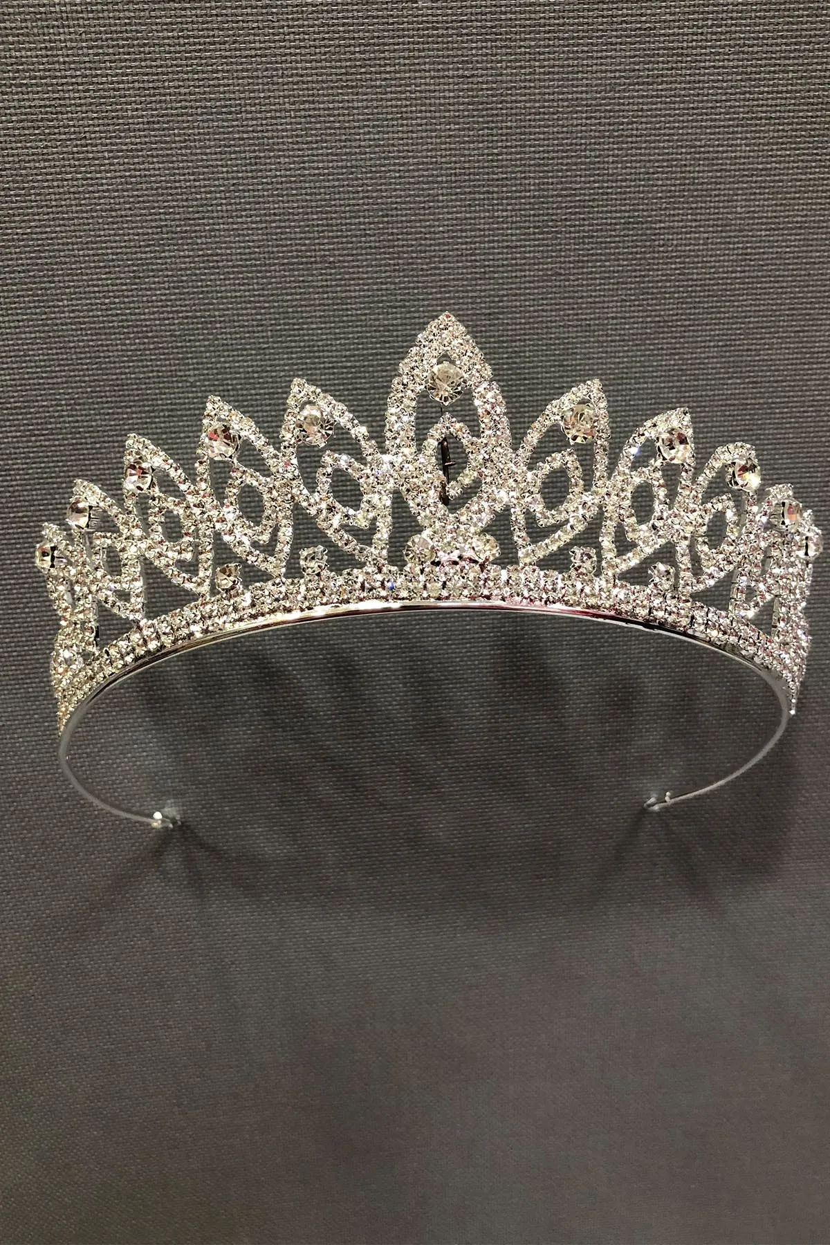 

Серебряная корона Yaren для невесты и хны