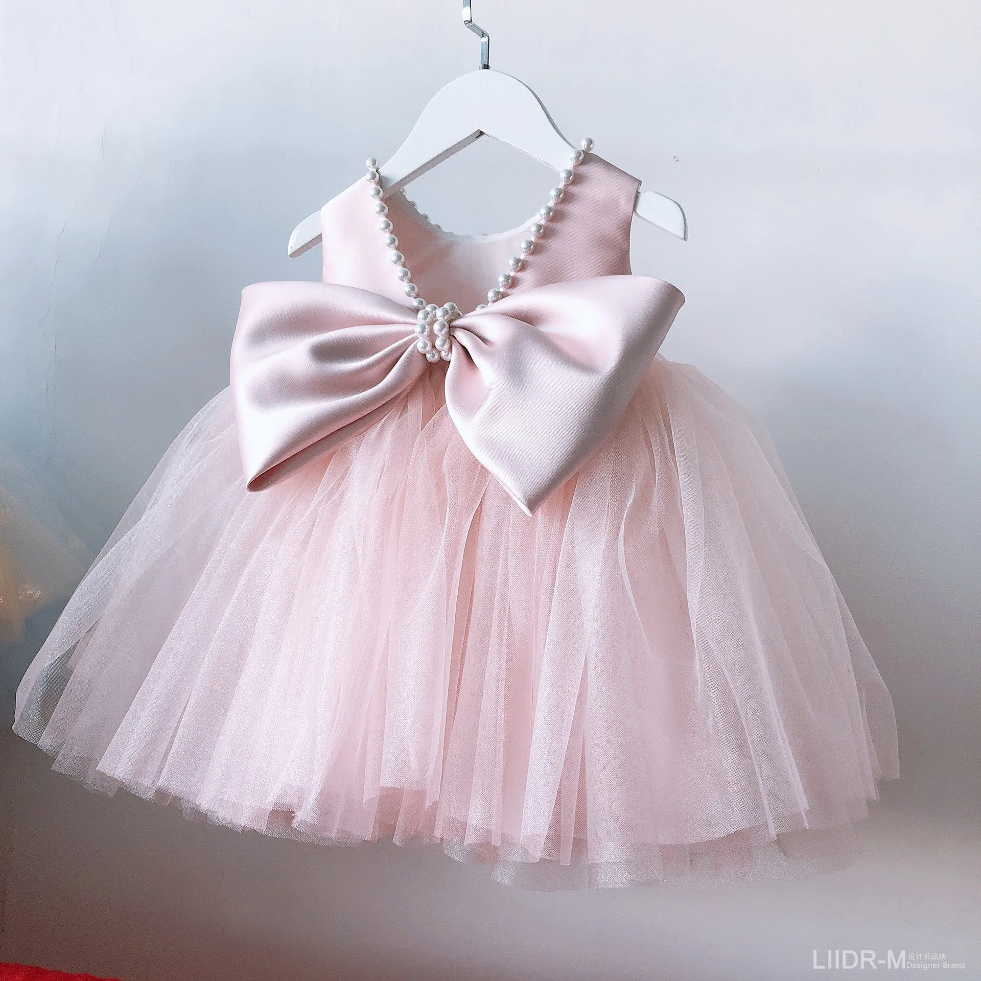 

Girls' Solid V-Neck Big Bow Princess Dress Girl Baby One Year Flower Girl Wedding Dress Birthday Fluffy Show Performance Dress