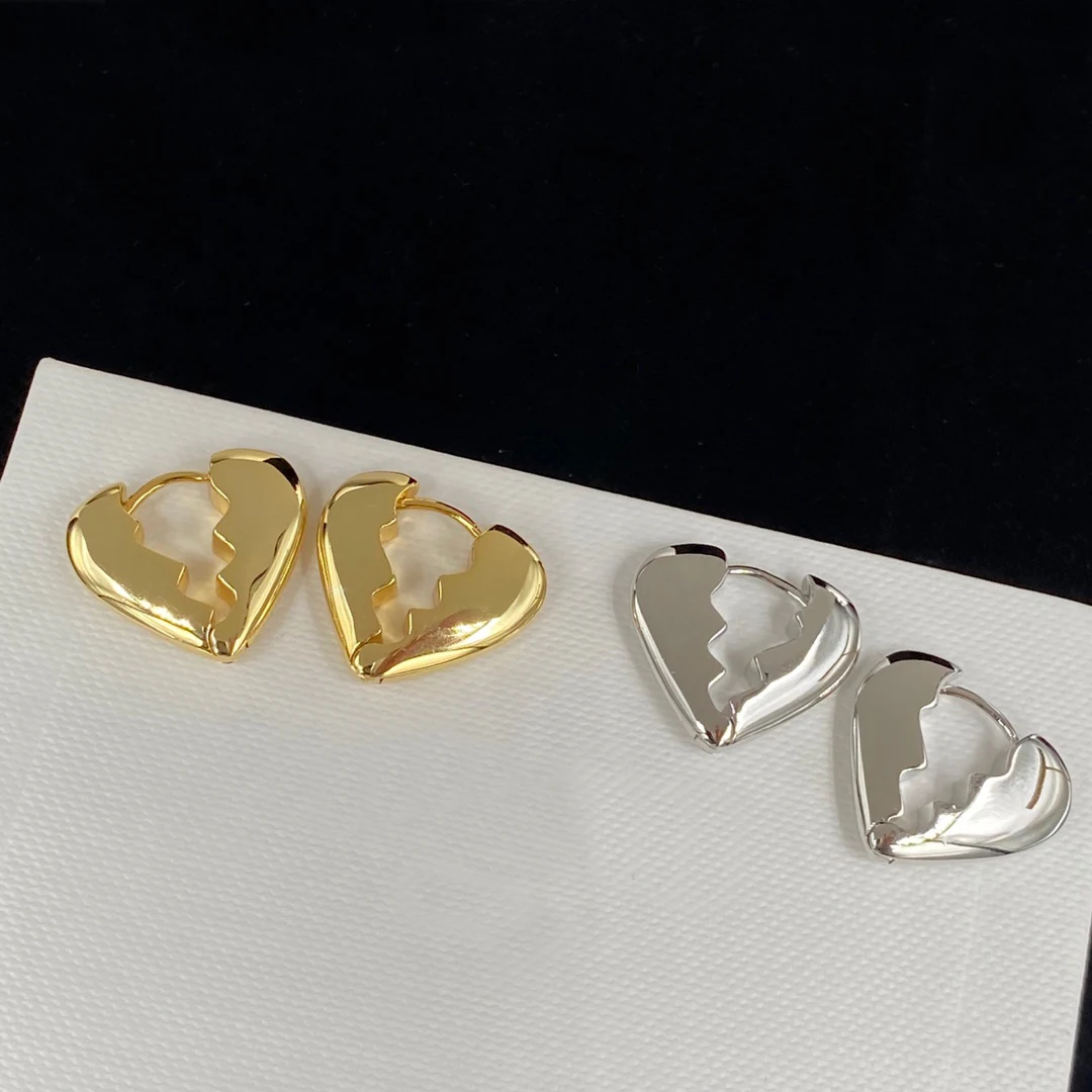 

Made Of Pure Copper Fashion Simple Style Spherical Heart Style Drip Adhesive Inlay Women Earrings Anniversary Gift