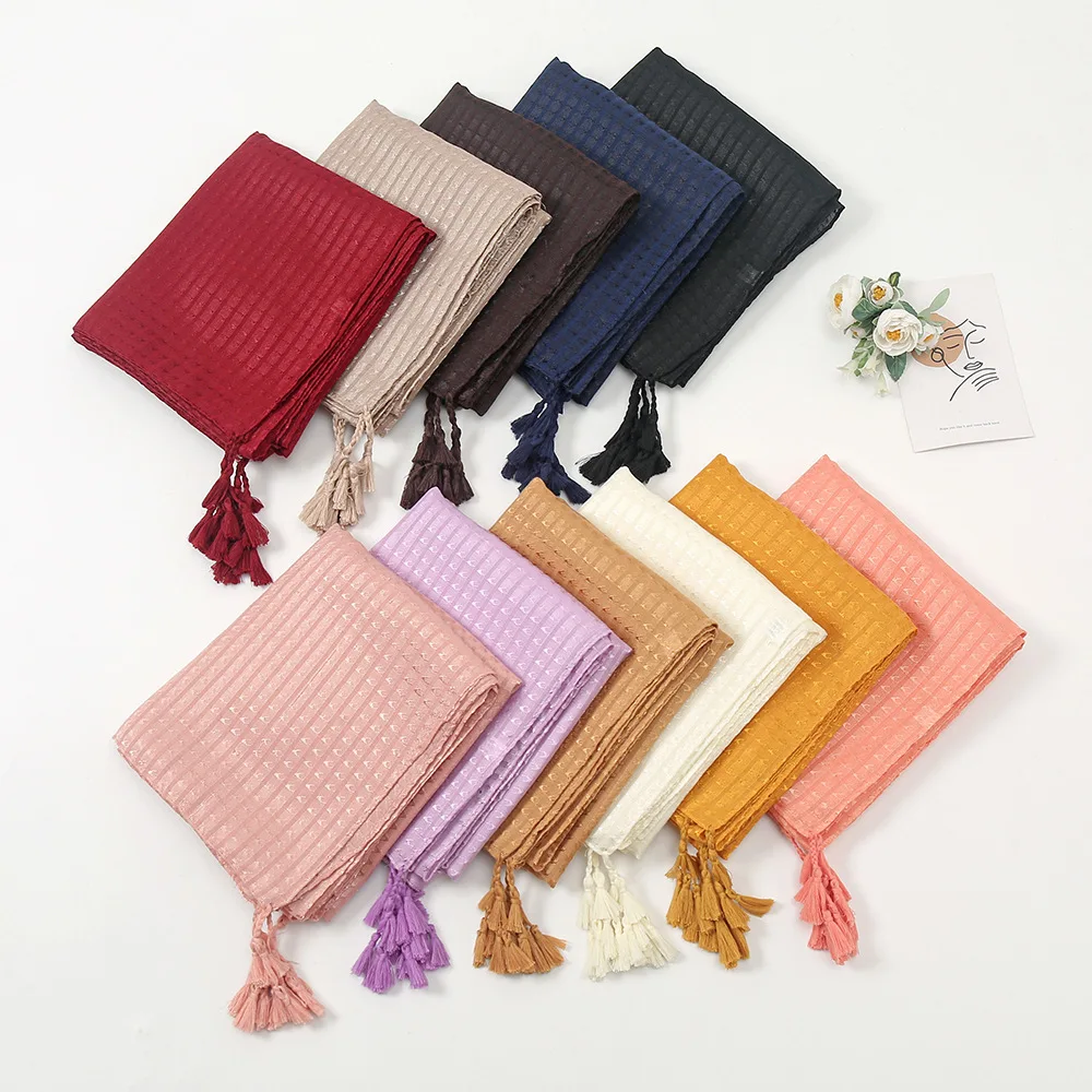 

Women's Pleated Solid Cotton And Linen Fringed Hijab Scarf Muslim Plain Head Wrap Shawl Wrinkled Scarves Soft Female Bow Ties