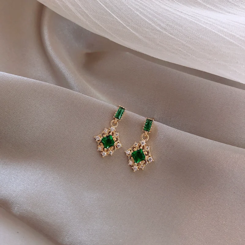 

Fashion Small Diamond Geometric Hollow Dangle Earrings for Women Gold Color Alloy Party Engagement Jewelry