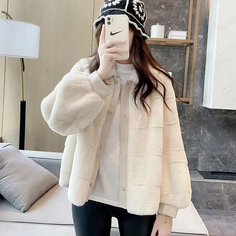 Parkas Women's  Short Fur Coats 2022 Winter New Fashion Faux Fur Mink Velvet Button Splicing Casual Warm Jackets Woman