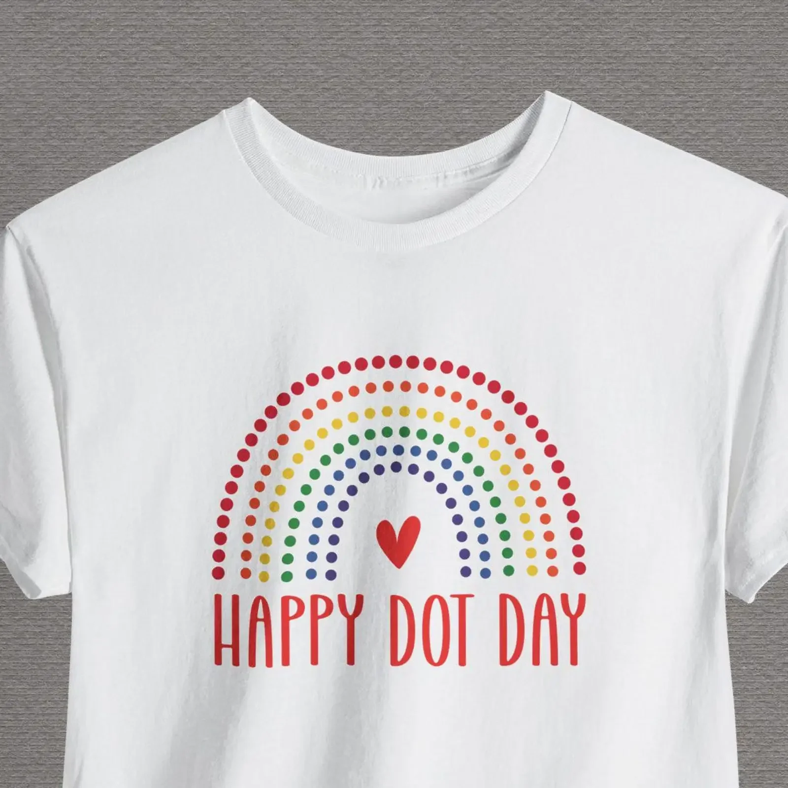 Фото Футболка Happy Dot Day Polka Rainbow для международного дня учителей, к празднованию возвращения в школу, с художественным принтом, повседневная, винтажная, с эффектом потертости №1