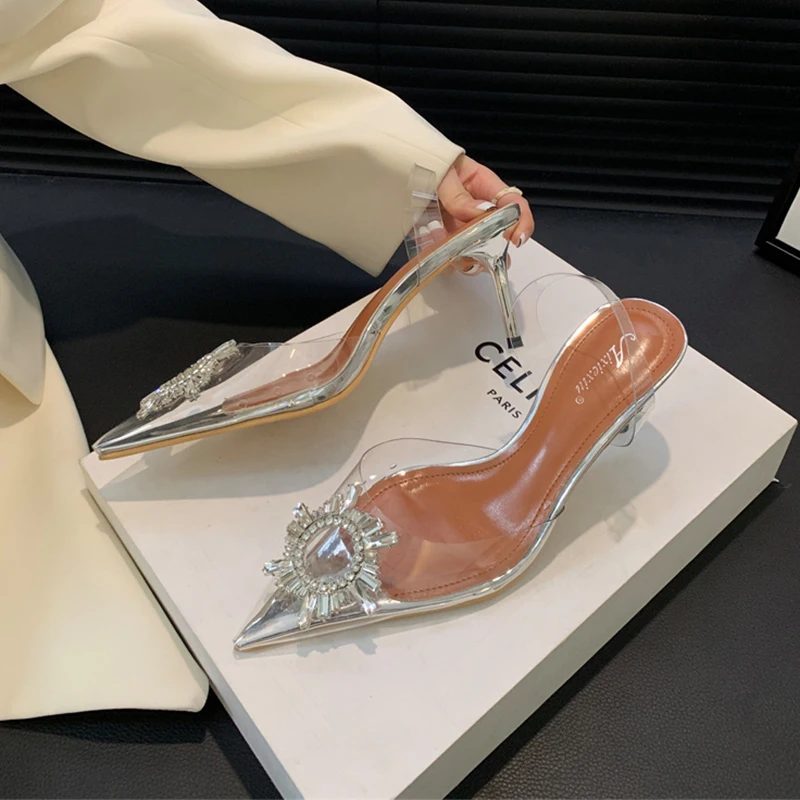 Женские блестящие туфли-лодочки с бантом из натуральной кожи