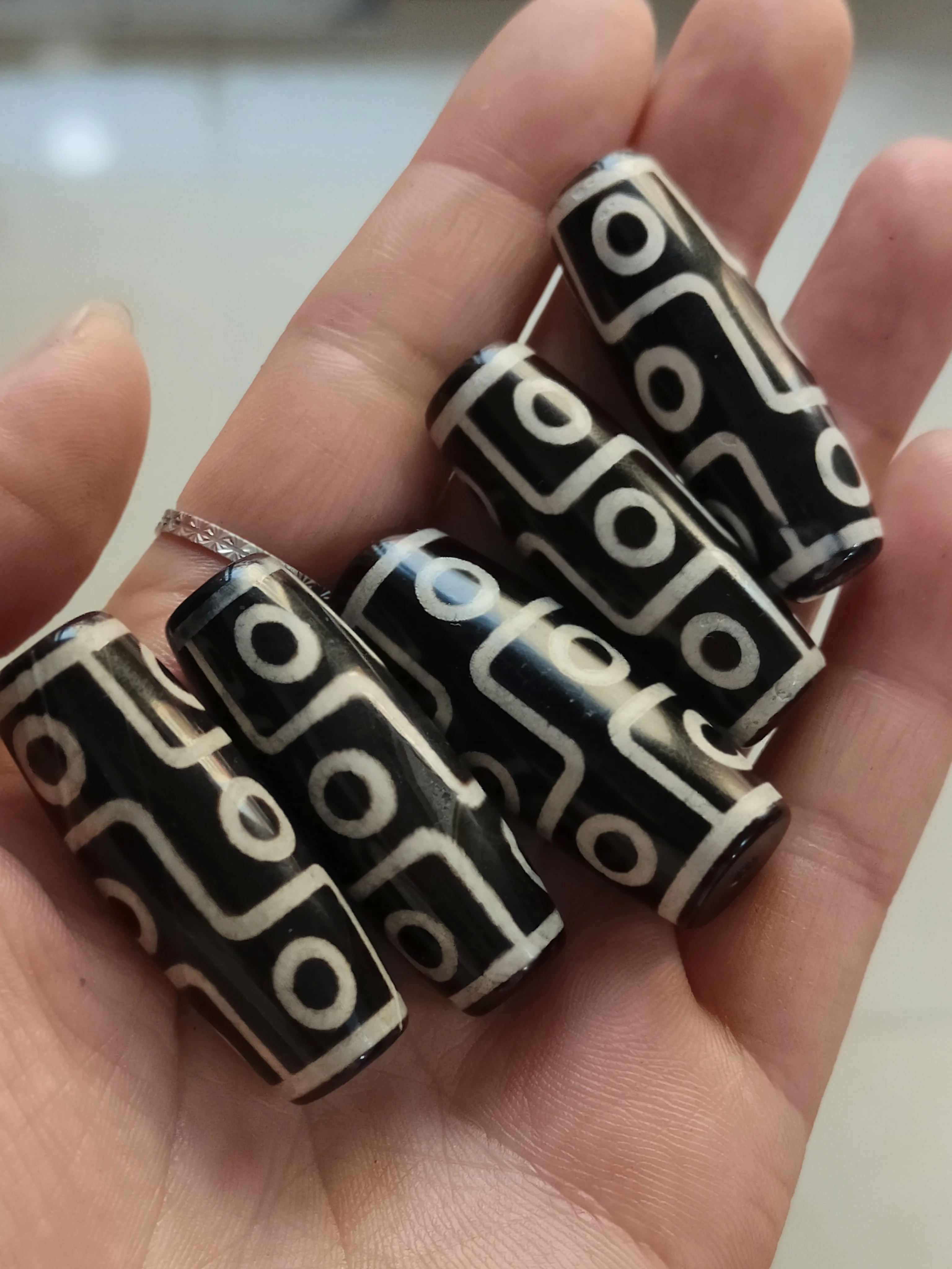 

Chinese natural agate day beads nine eyes day beads pendant gift
