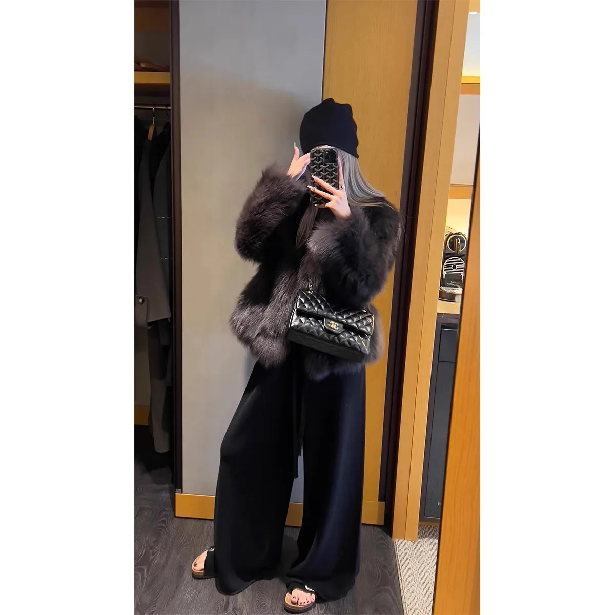 Lautaro осенне-зимнее черное мягкое толстое теплое волосатое лохматое пальто из