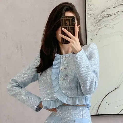 Женский элегантный костюм-двойка во французском стиле весна 2024