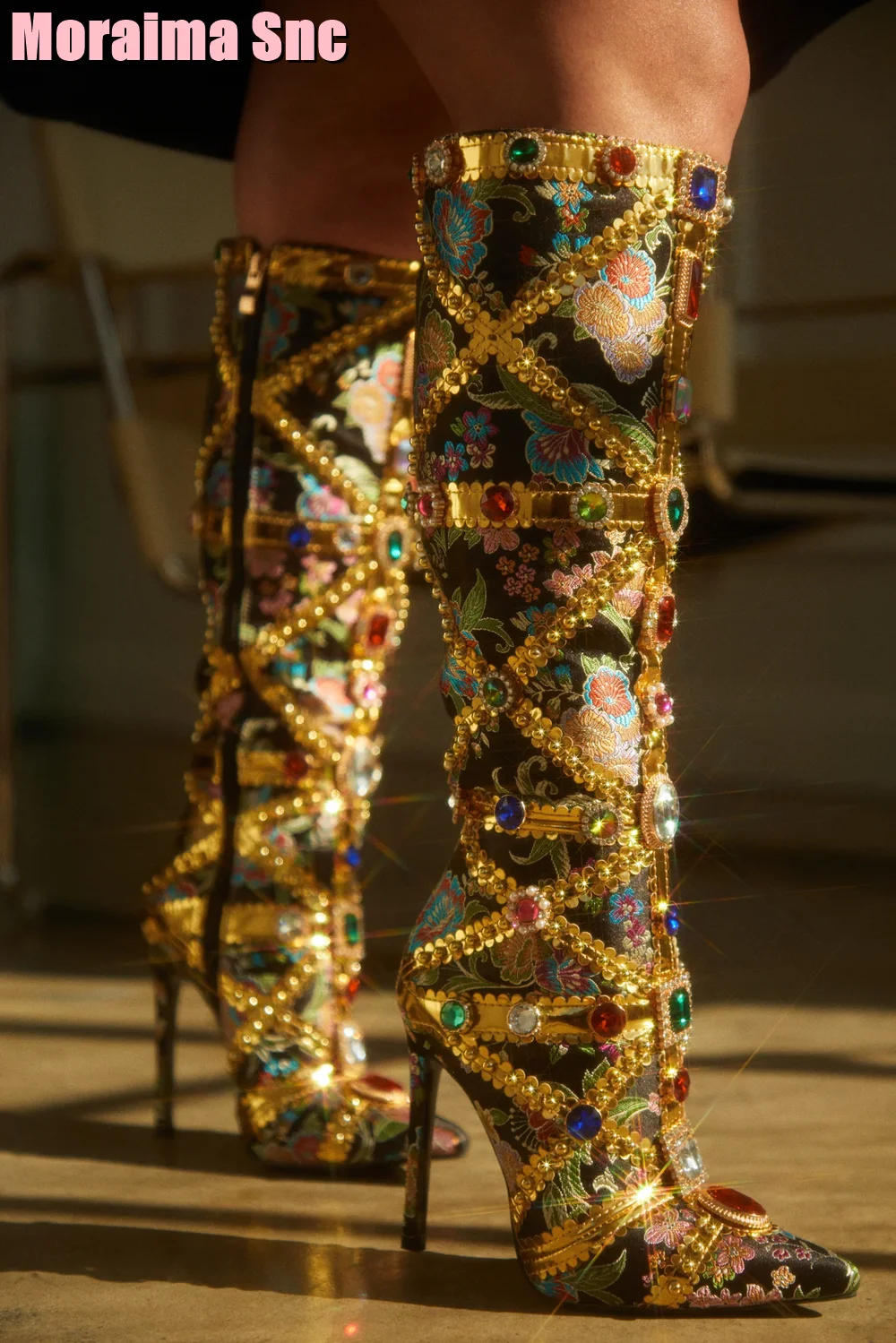 

Роскошные Длинные сапоги с вышивкой в виде драгоценных камней, женские высокие сапоги до бедра на шпильке с боковой молнией и заклепками, розово-красные модные свадебные женские ботинки