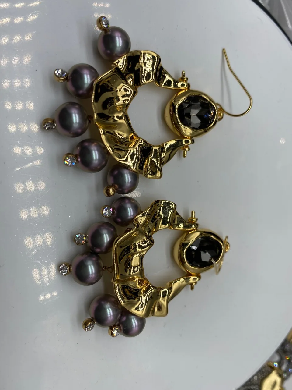 

European and American Fashion & Trend Metal Pearl Earrings