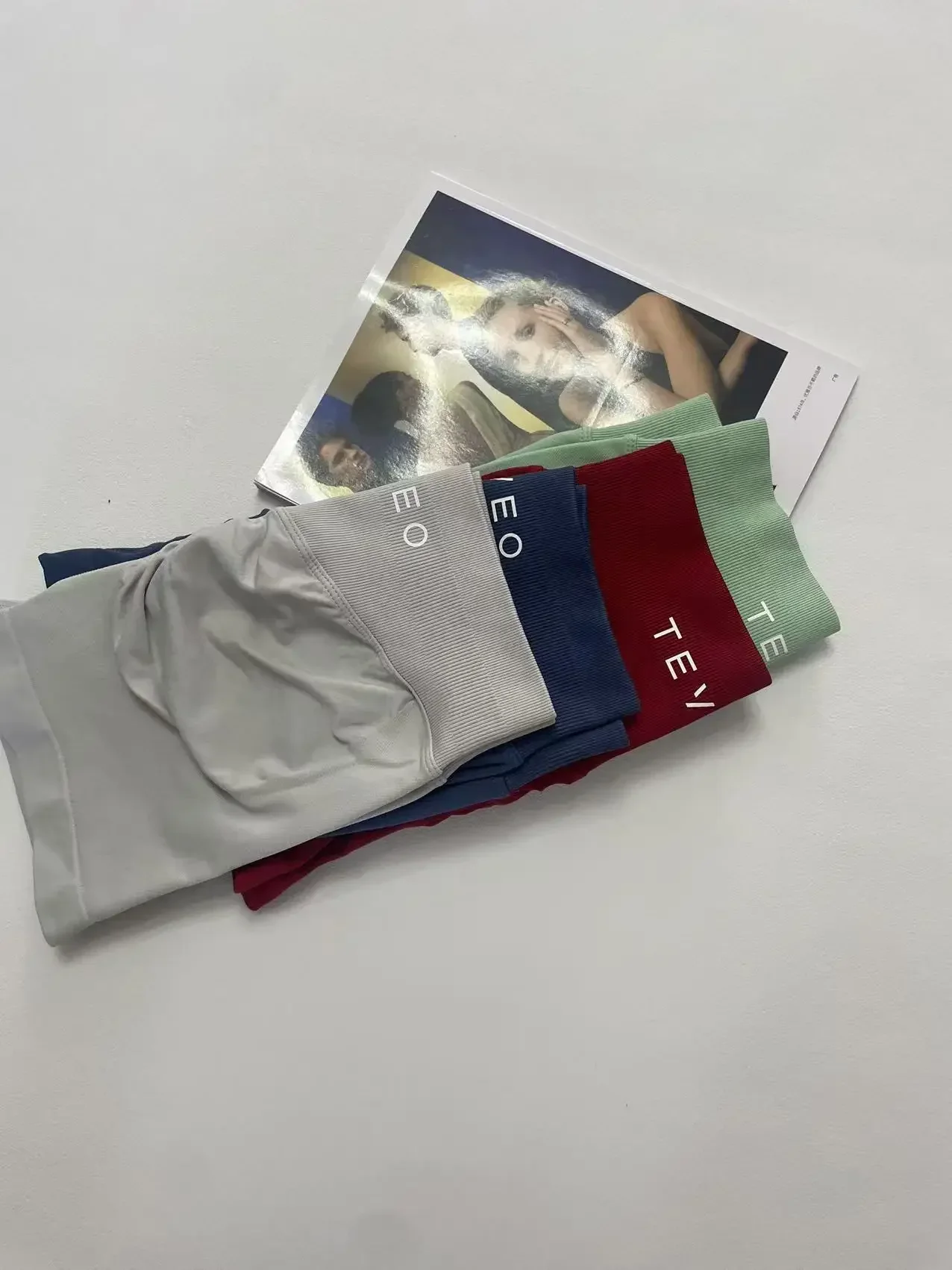 TEVEO женские шорты для йоги эластичные дышащие персиковые бега на бедрах