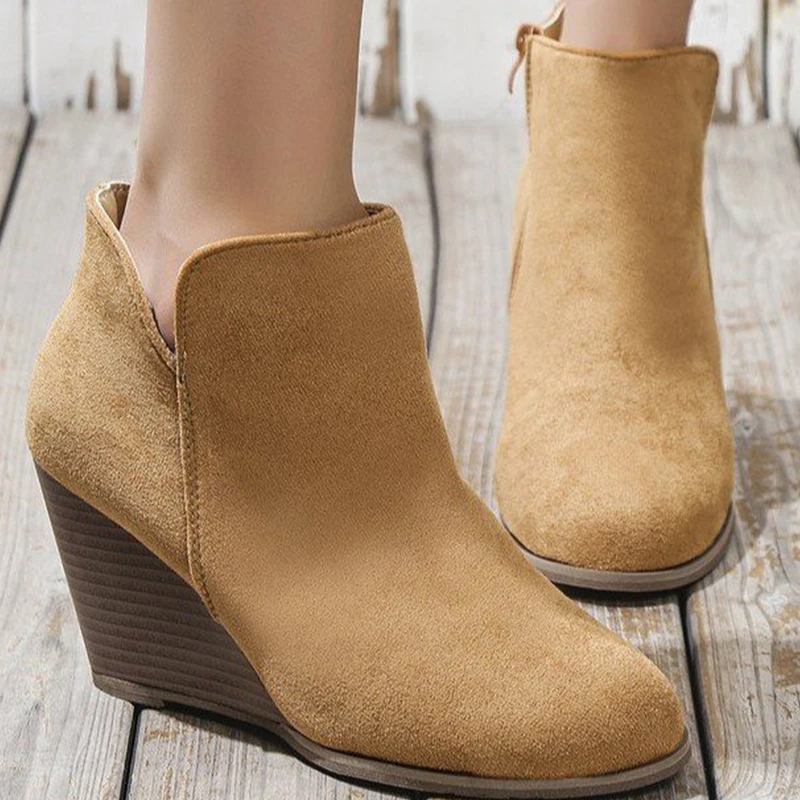 

Женские замшевые ботильоны Cheslea, зимняя обувь, новинка 2022, брендовые дизайнерские привлекательные туфли на высоком каблуке, ботильоны на та...