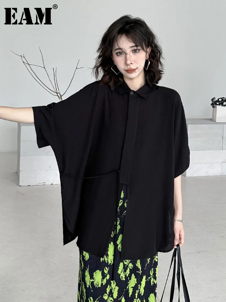 

[EAM] Women Black Thin Big Size Casual Blouse New Lapel Half Sleeve Loose Fit Shirt Fashion Tide Spring Summer 2023 1DF8619
