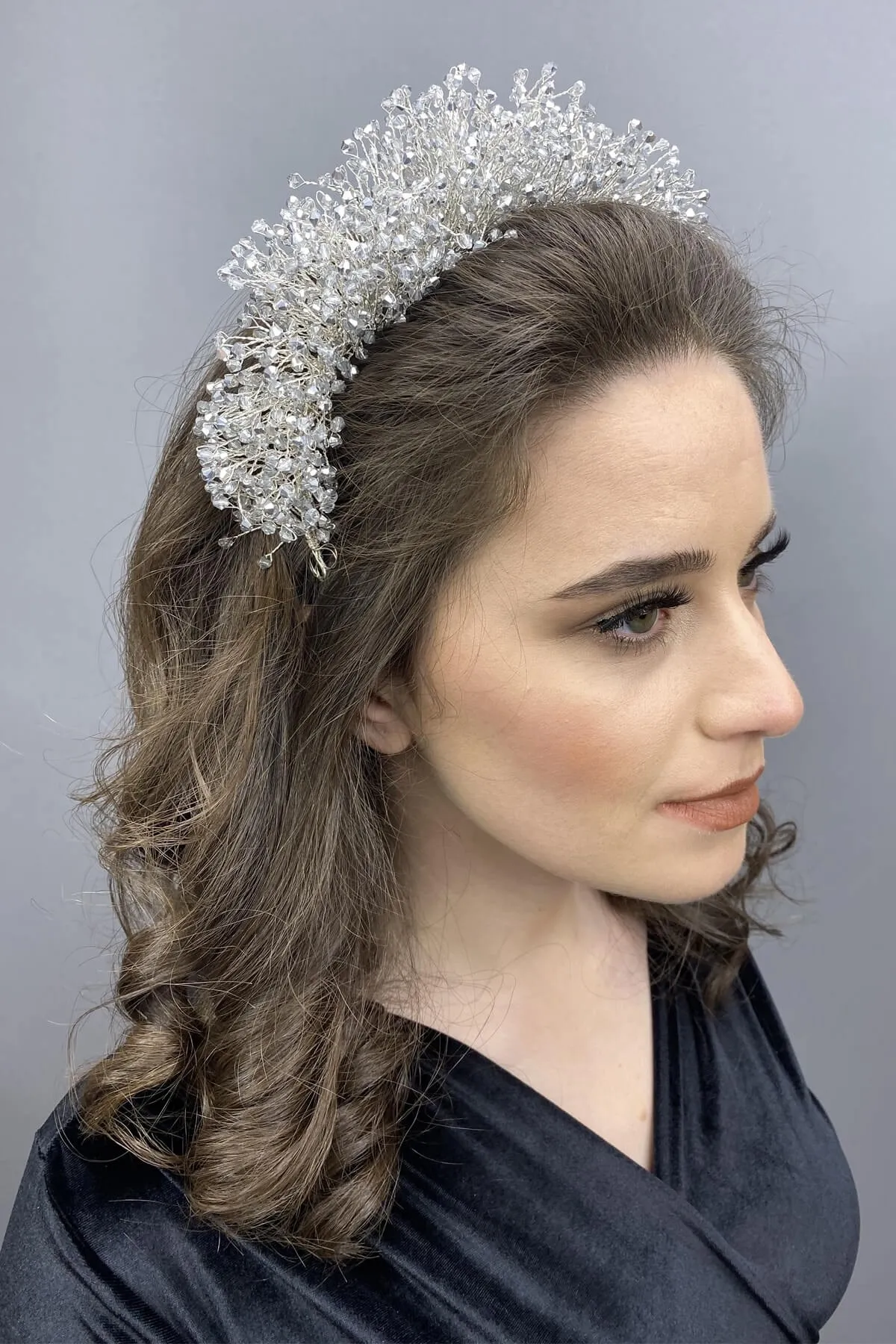 

Light Cream Atair Henna and Bridal Crown