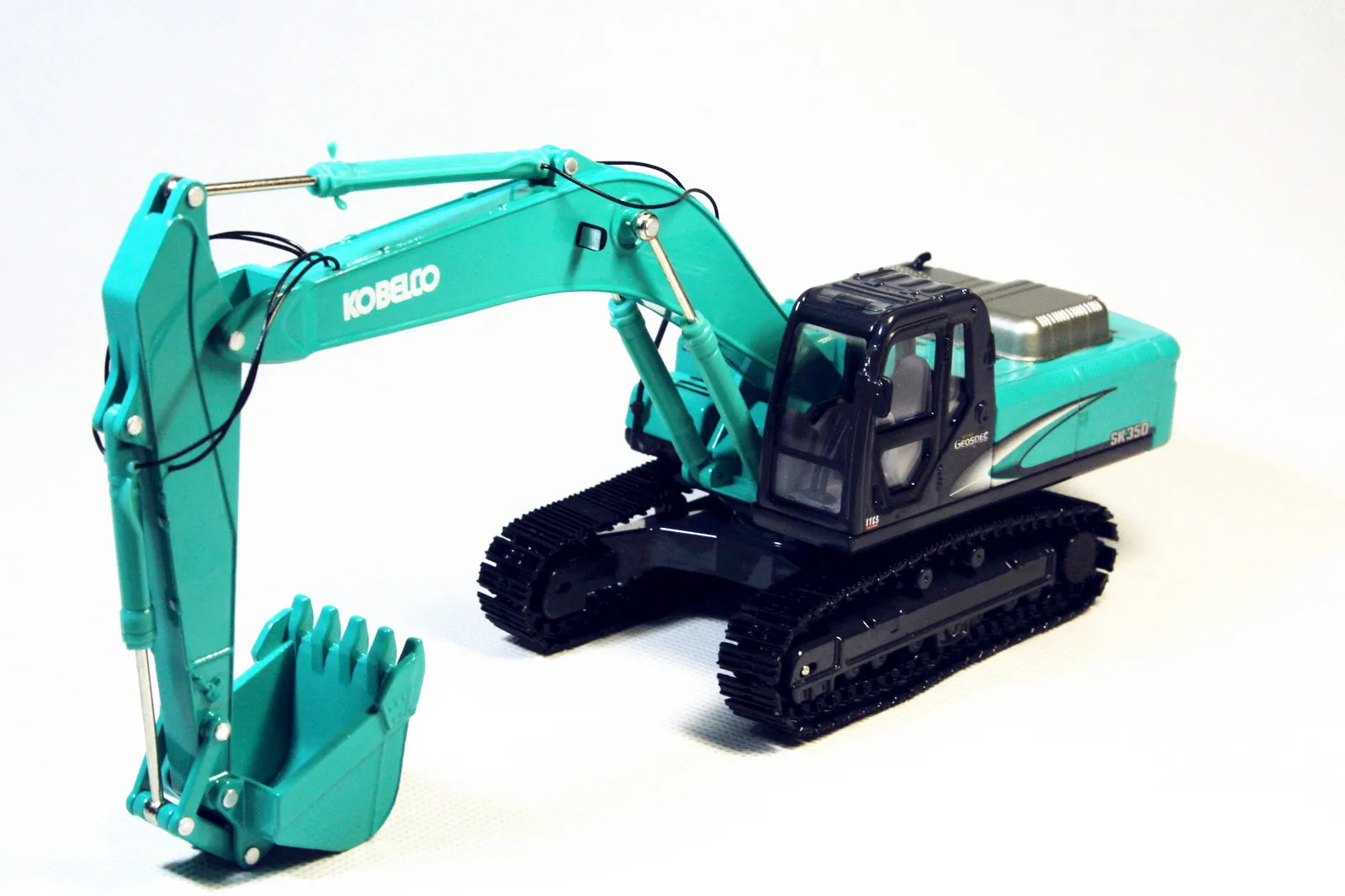 

Масштаб 1/50, Kobelco SK350 Acera Geospec, гидравлическая фотомодель, игрушка