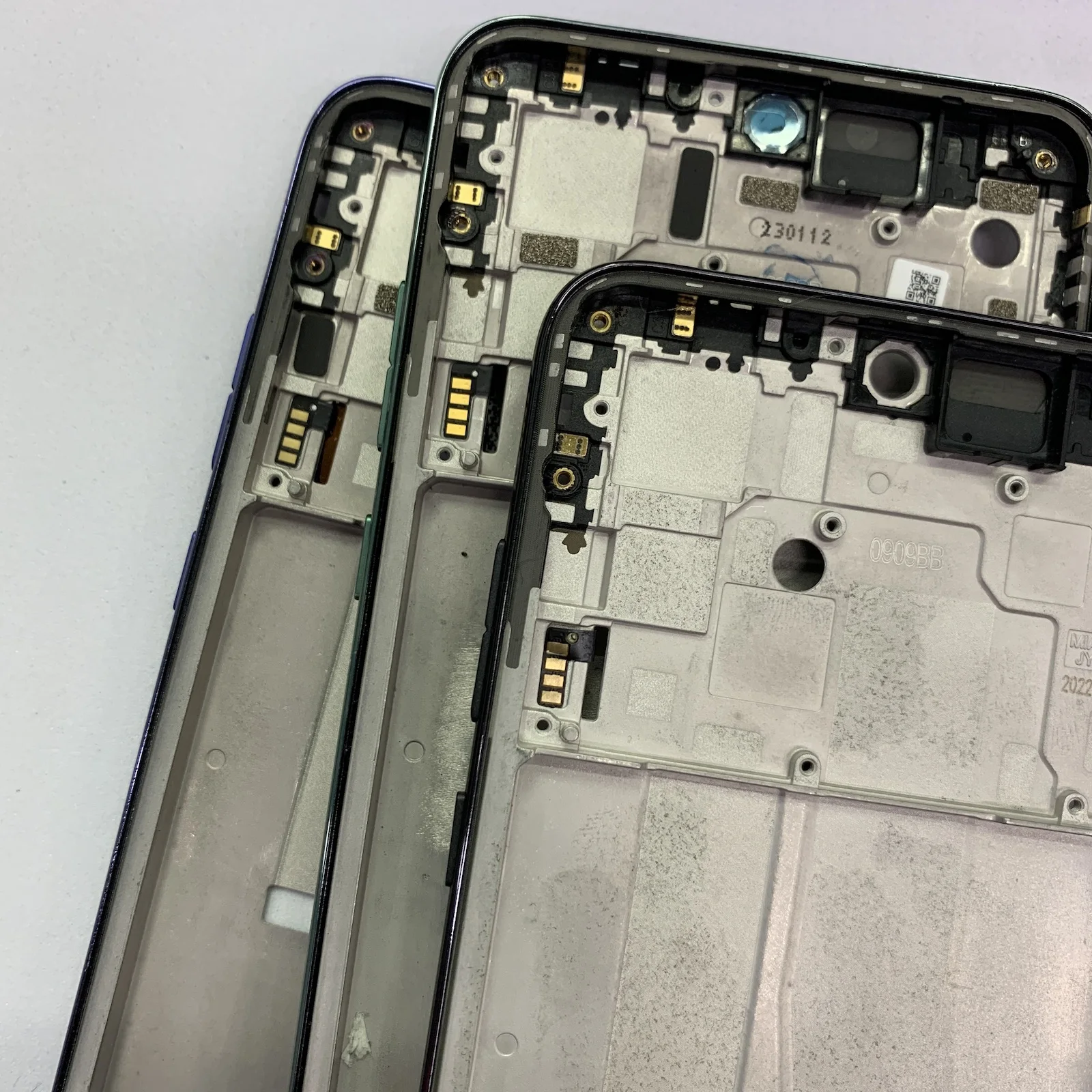 Фото Средняя рамка для Motorola MOTO Edge 30 Neo XT2245-1, корпус средней рамки, передняя рамка ЖК-дисплея, лицевая панель с боковой кнопкой, запасные части №3
