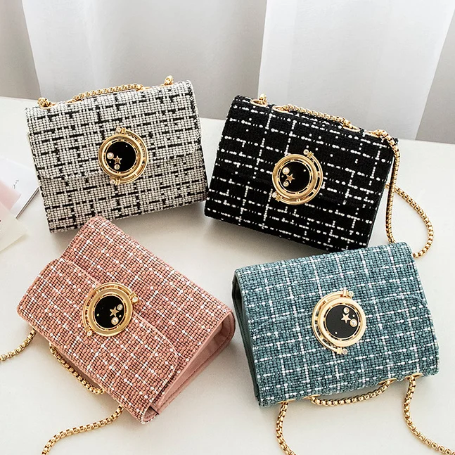 

Сумка кросс-боди Женская вязаная, саквояж на плечо с цепочкой, мессенджер для телефона с блестками