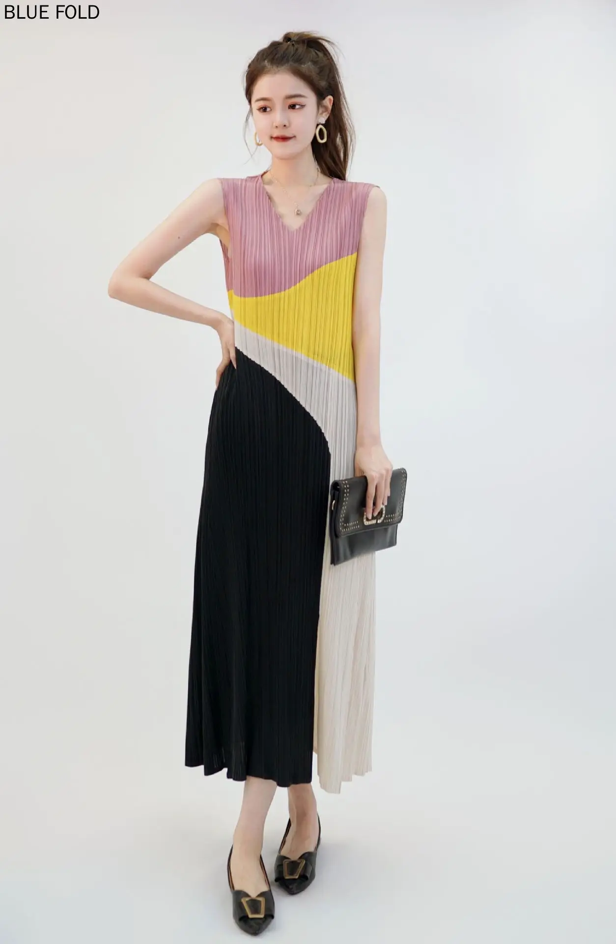 

Miyake Pleated Dress New Digital Printing V-neck Sleeveless PLEATS Elegant Ropa Mujer Vestidos Robe Femme Vetement