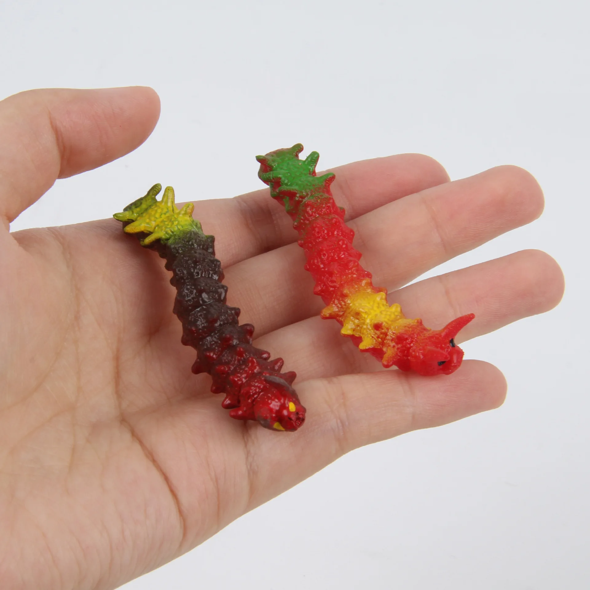 

6pcs/Lot Different Twisty Worm Realistic Fake Caterpillar Crawling Insect Spoof Spoof Stress Relief Creative Scare Model Props