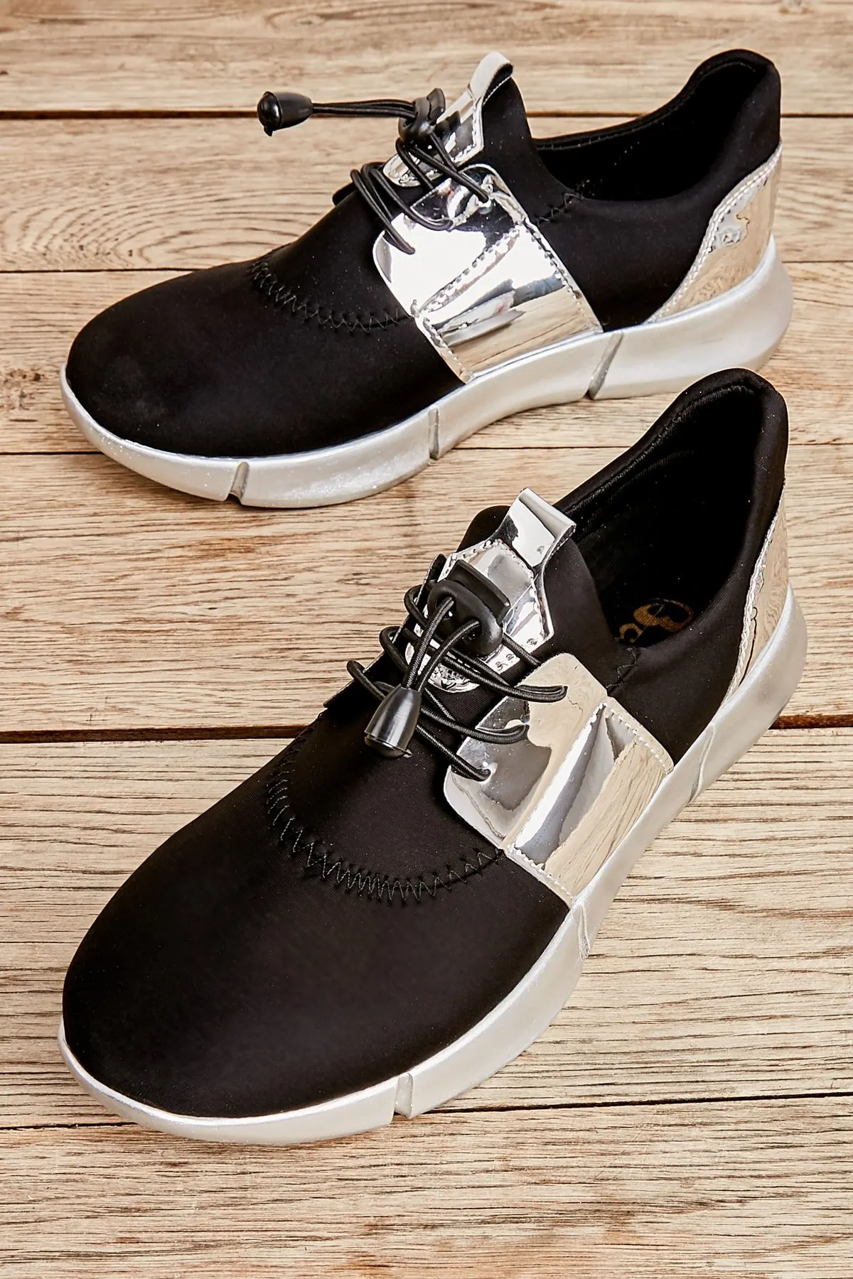 

Women's Sneakers Casual Fashion Comfortable Platform Female Vulcanized Shoes High-Top Sneakers