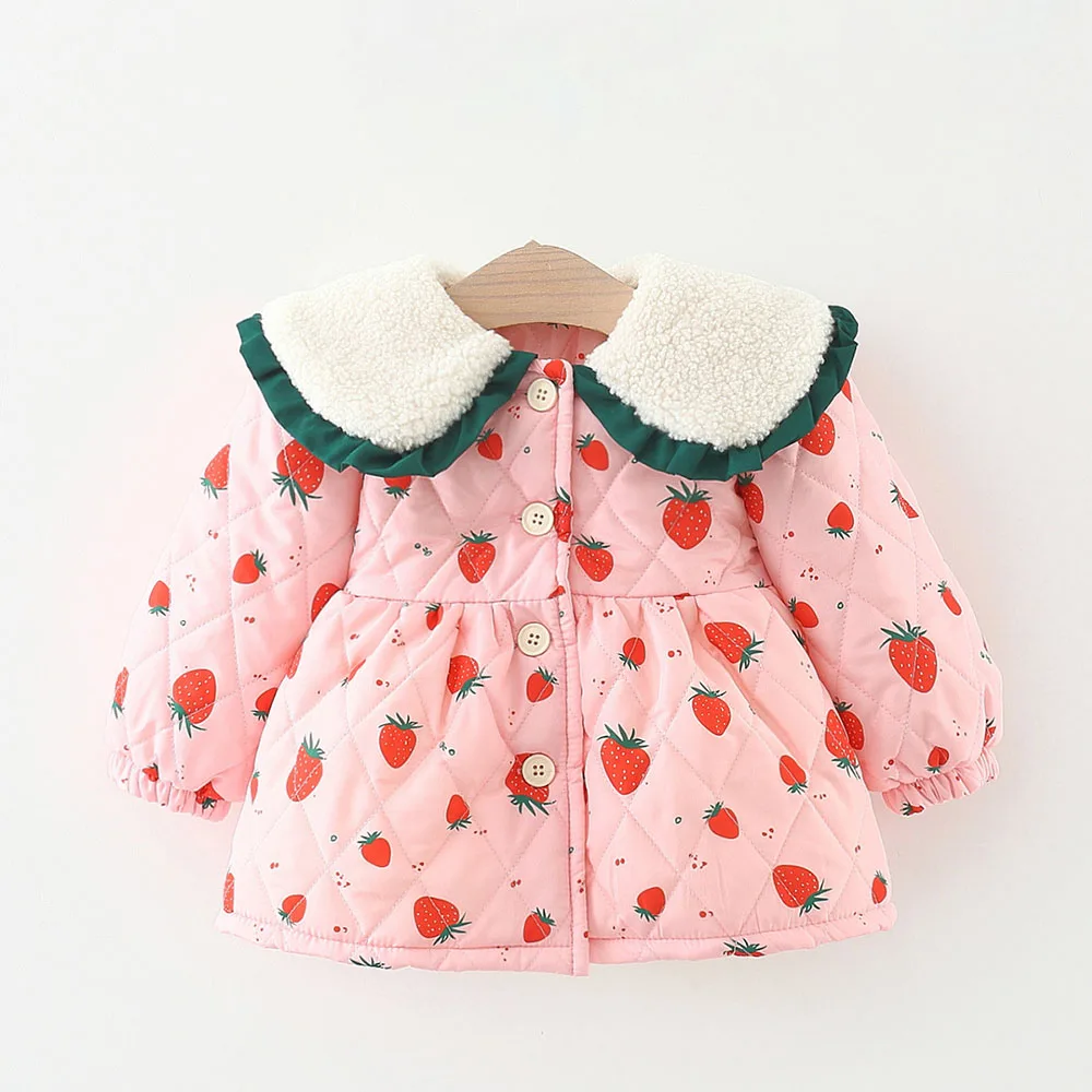 

Симпатичные хлопковые пальто для маленьких девочек, пальто с милым клубничным принтом и кукольным воротником, Детские плотные теплые бархатные куртки для младенцев, детская одежда