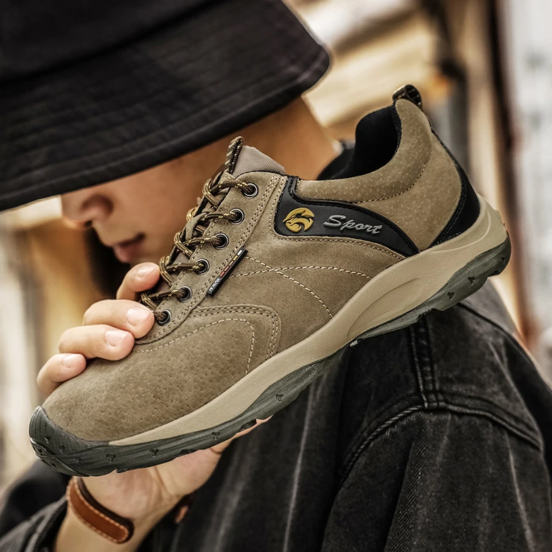 SALUDAS Outdoor Hiking Shoes Fashion Men Leather Casual Shoes Military Tactical Army Combat Lace Up Boots Desert Sneakers Shoes