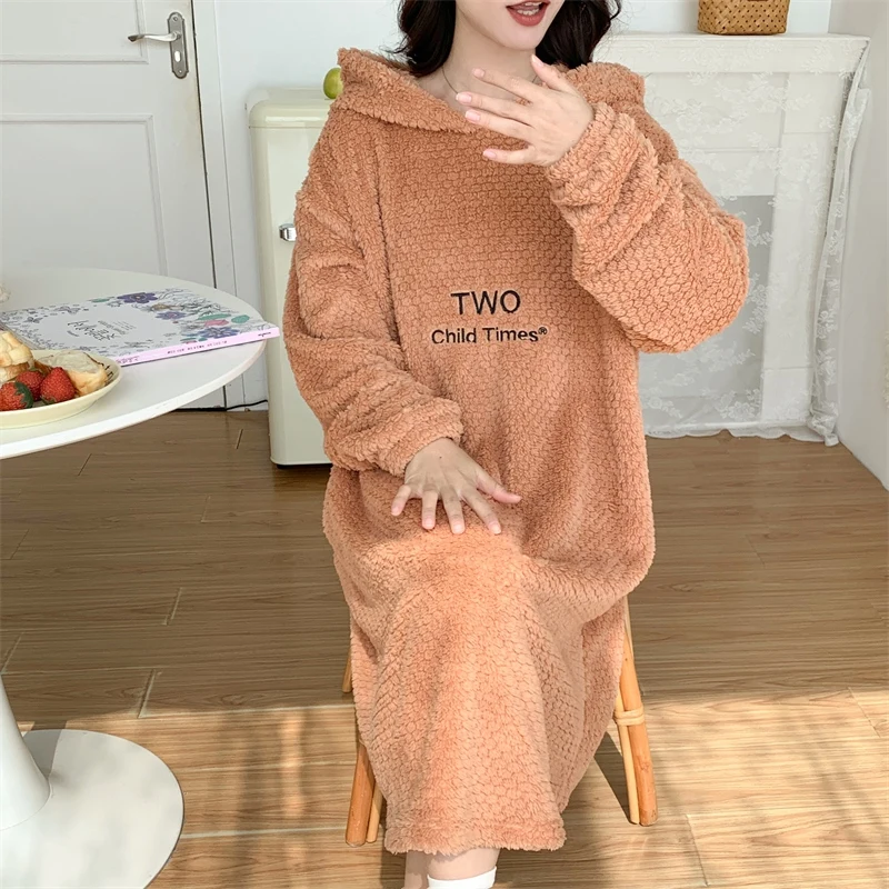 Плюс размер с длинным рукавом и капюшоном толстые теплые фланелевые ночные