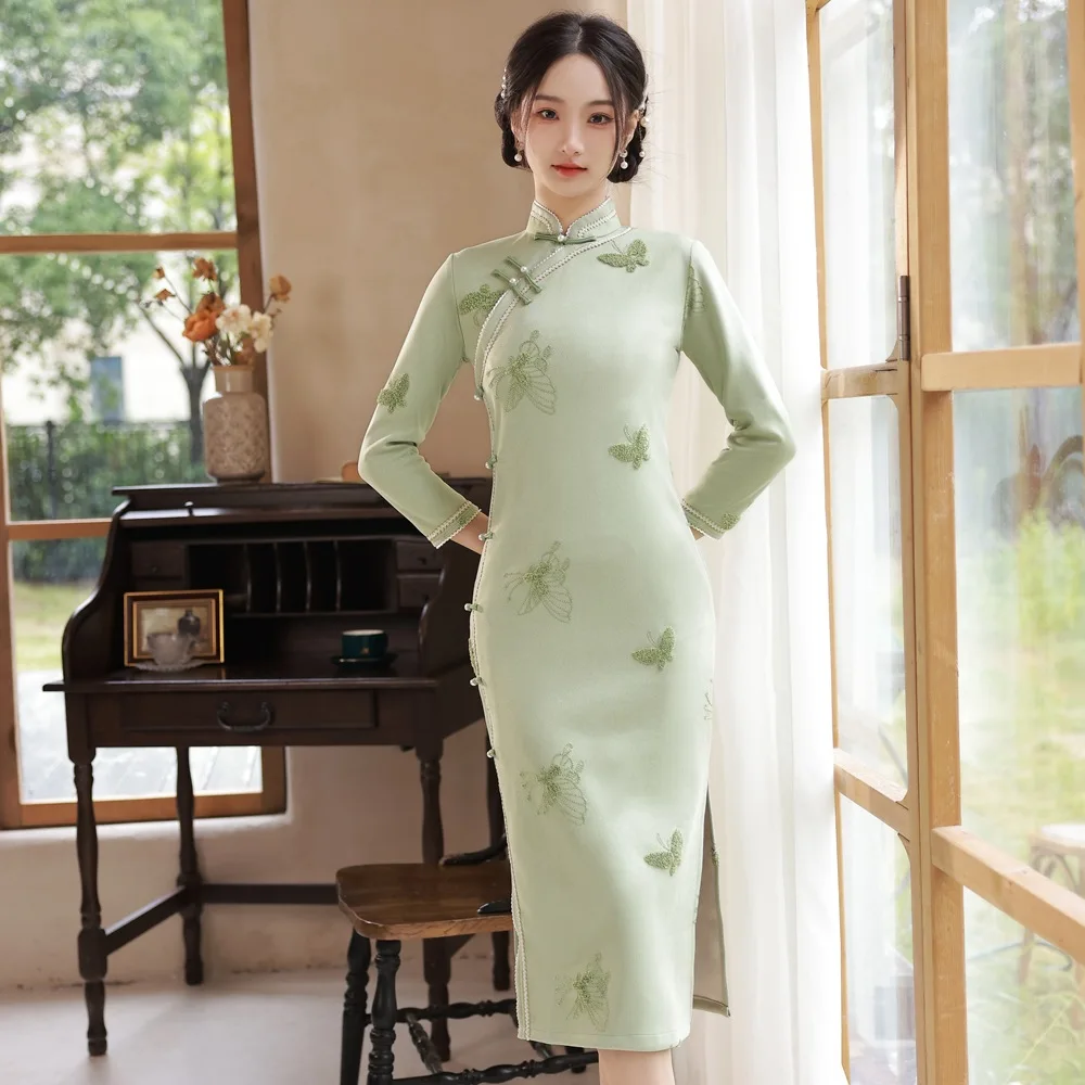 Retro Beaded Mandarin Collar Full Open Cut Diamond Velour Cheongsam Spring Long Sleeve Gold Velvet Qipao Chinese Women Dress